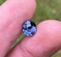 Espinela certificada de 3,19 ct. Gema natural suelta, talla ovalada, origen: Birmania