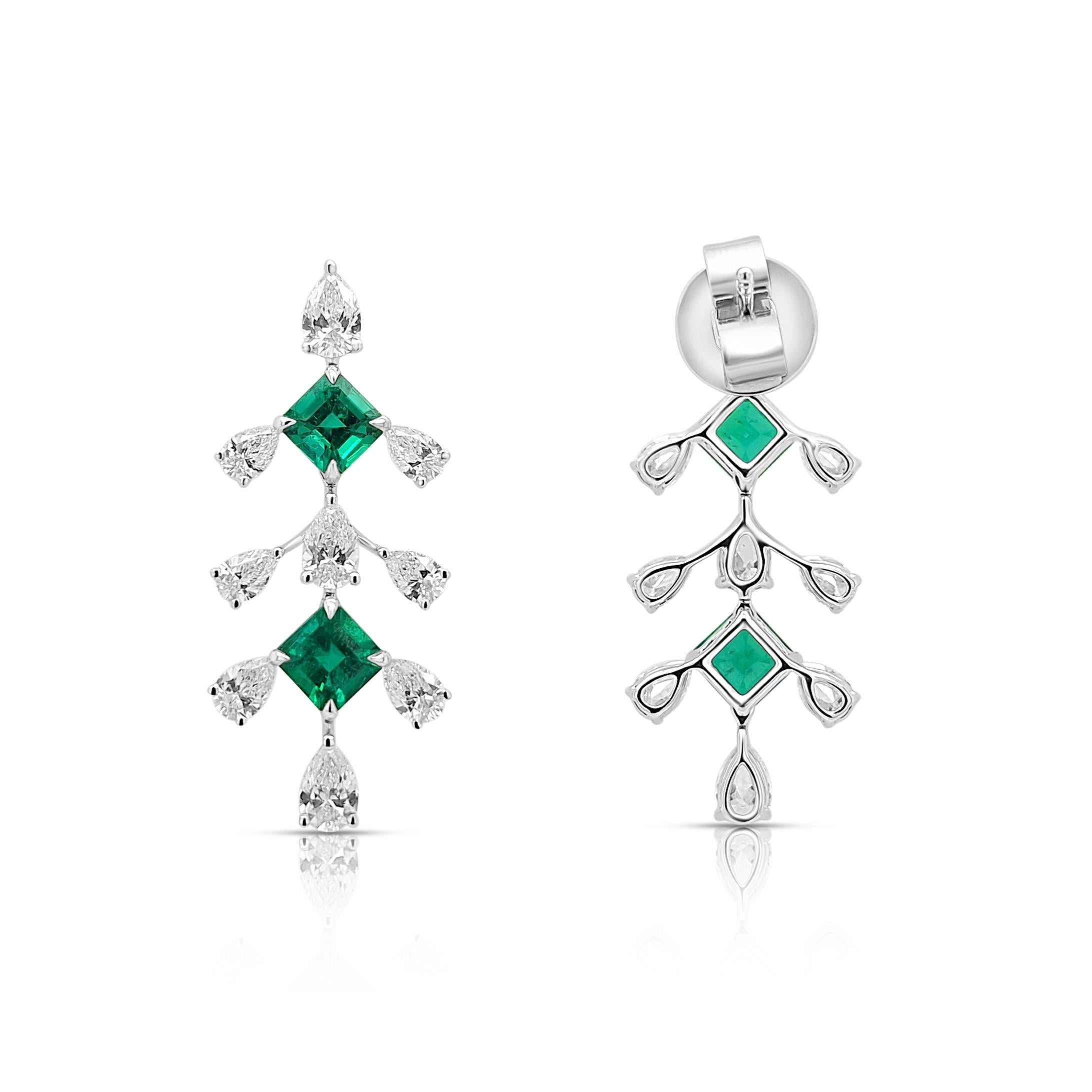Art déco Boucle d'oreille en or 18K avec émeraude colombienne certifiée de taille carrée et diamant blanc en poire en vente