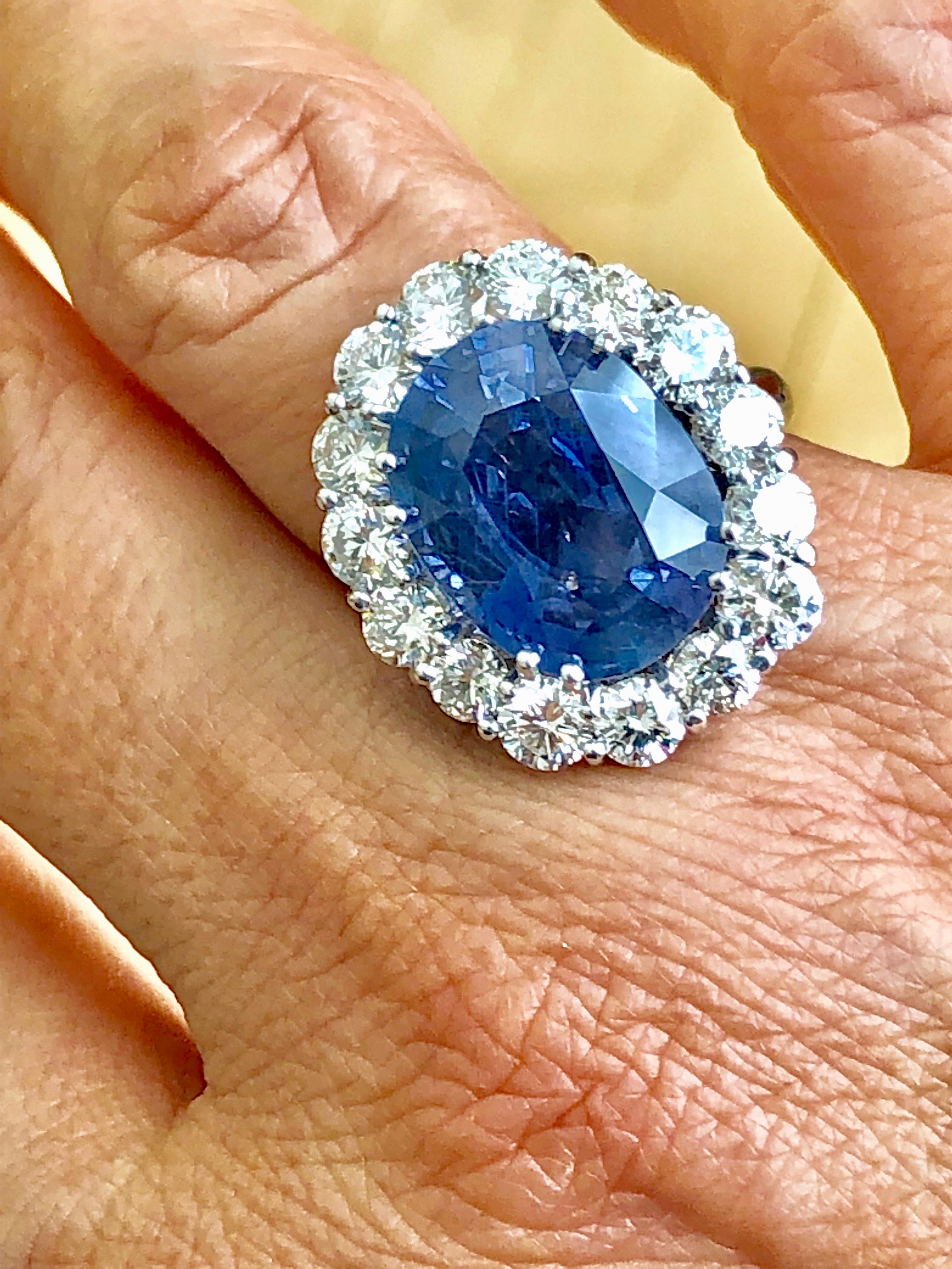Saphir bleu de Ceylan non chauffé 13,12 carats, pierre précieuse non sertie, coussin certifié en vente 6