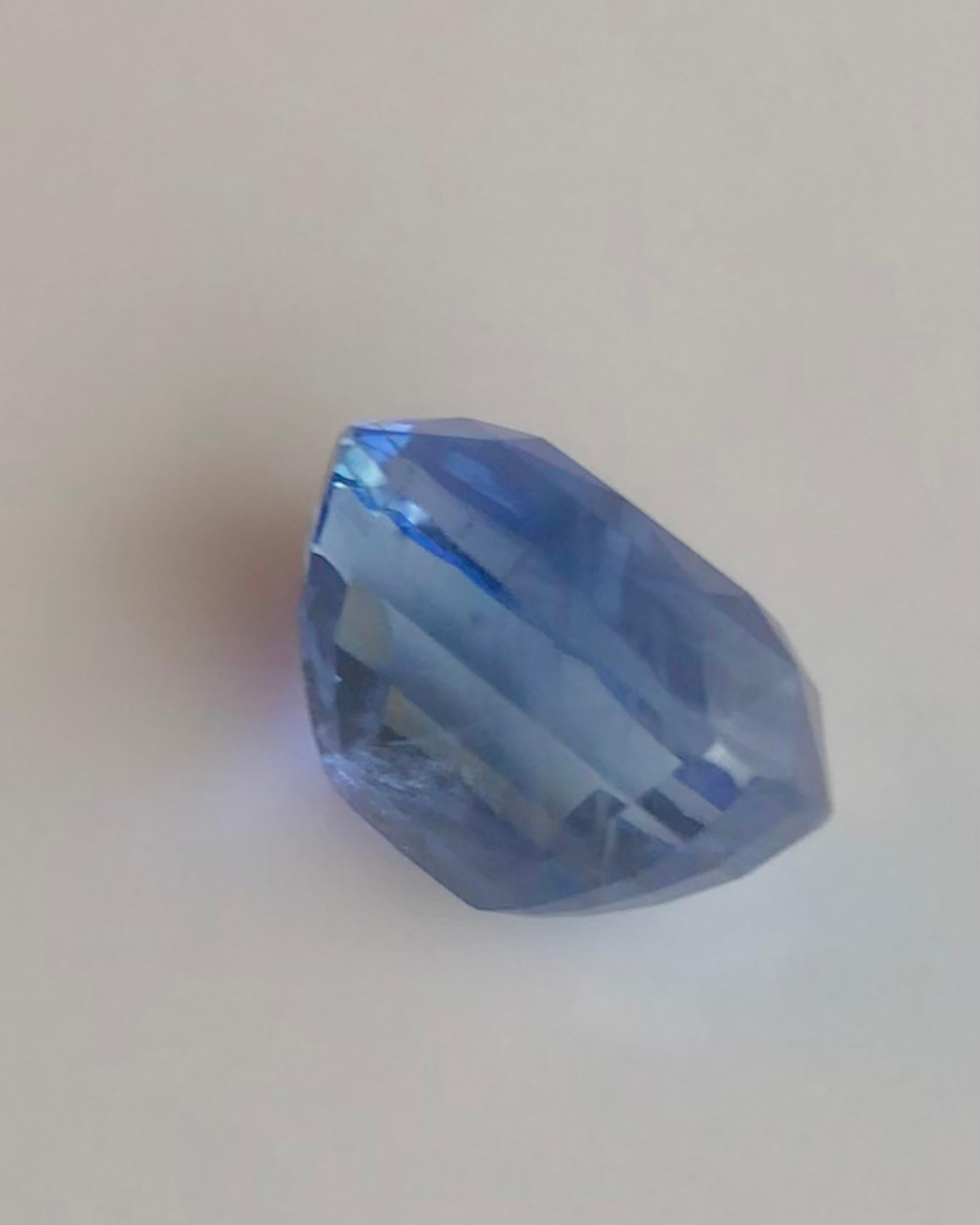 Taille coussin Saphir bleu de Ceylan non chauffé 13,12 carats, pierre précieuse non sertie, coussin certifié en vente