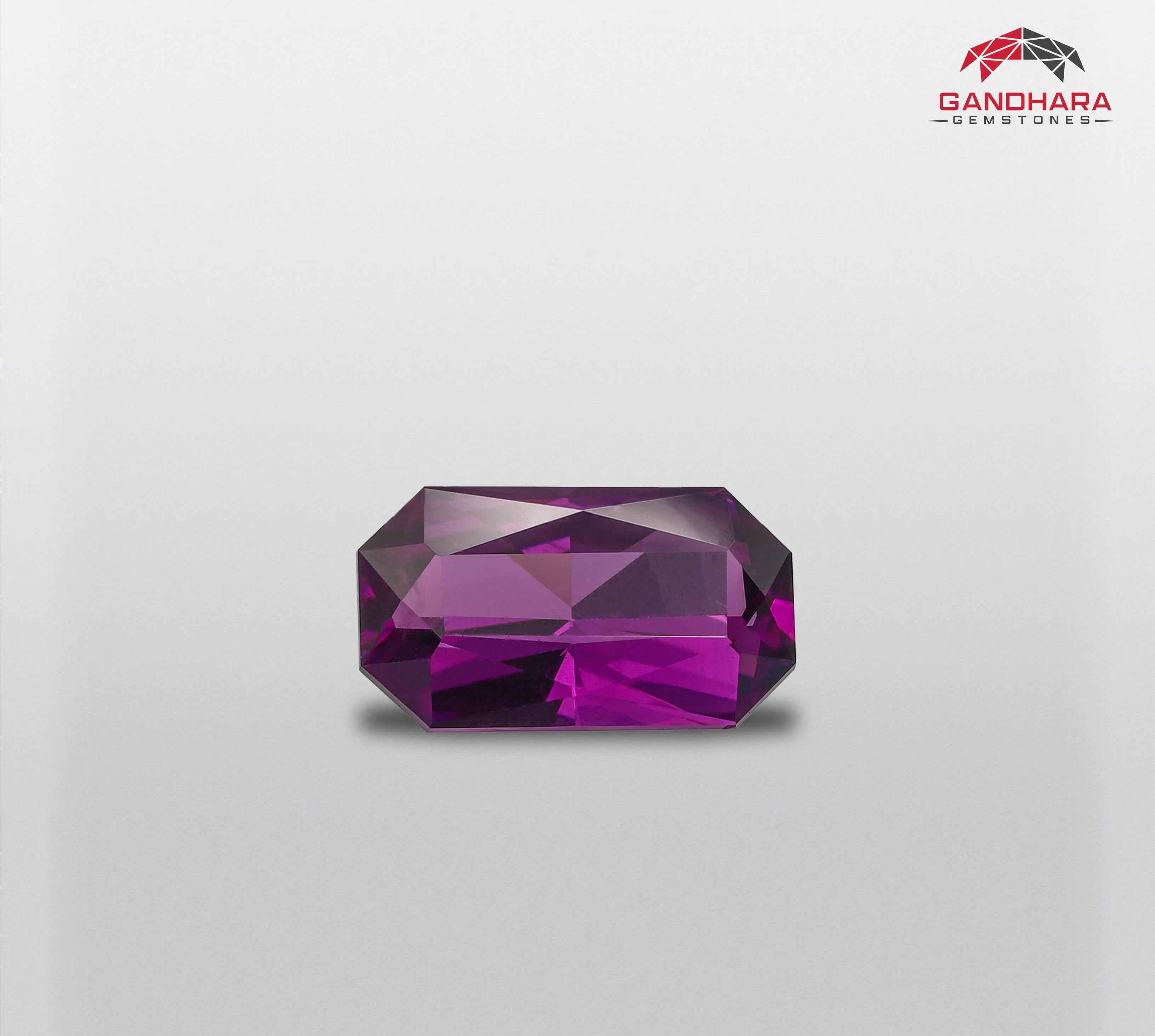 Incredible Royal Purple Pyrope Garnet, available for sale at wholesale price natural high quality, flawless 3.01 carats certified pyrope garnet gemstone from Madagascar.

Product Information:
GEMSTONE TYPE:	Incredible Royal Purple Pyrope