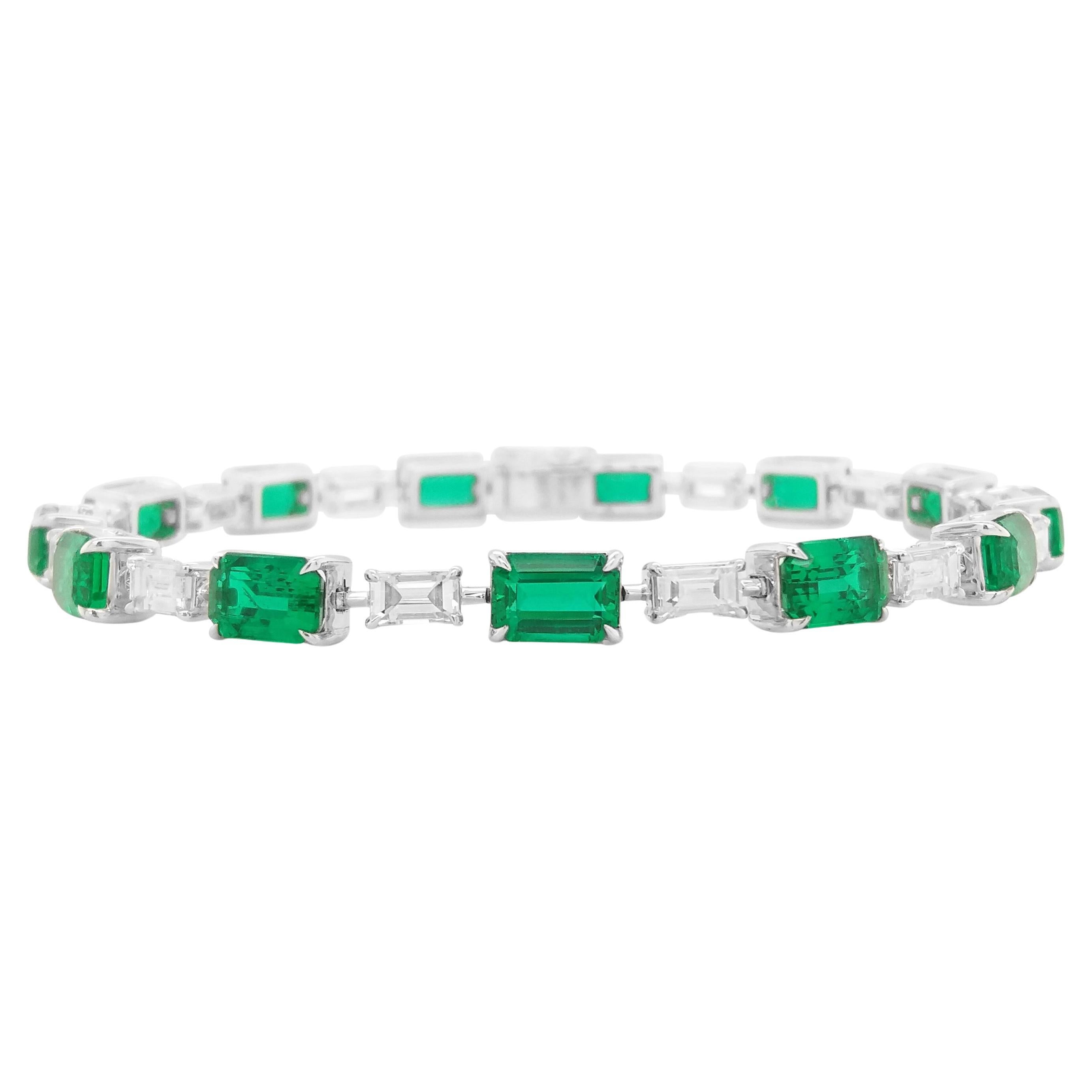 Bracciale Tennis certificato con smeraldi colombiani e diamanti bianchi in oro 18 carati in vendita