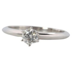 Anello con diamante certificato Tiffany & Co. Anello di fidanzamento in platino Tiffany & Co.