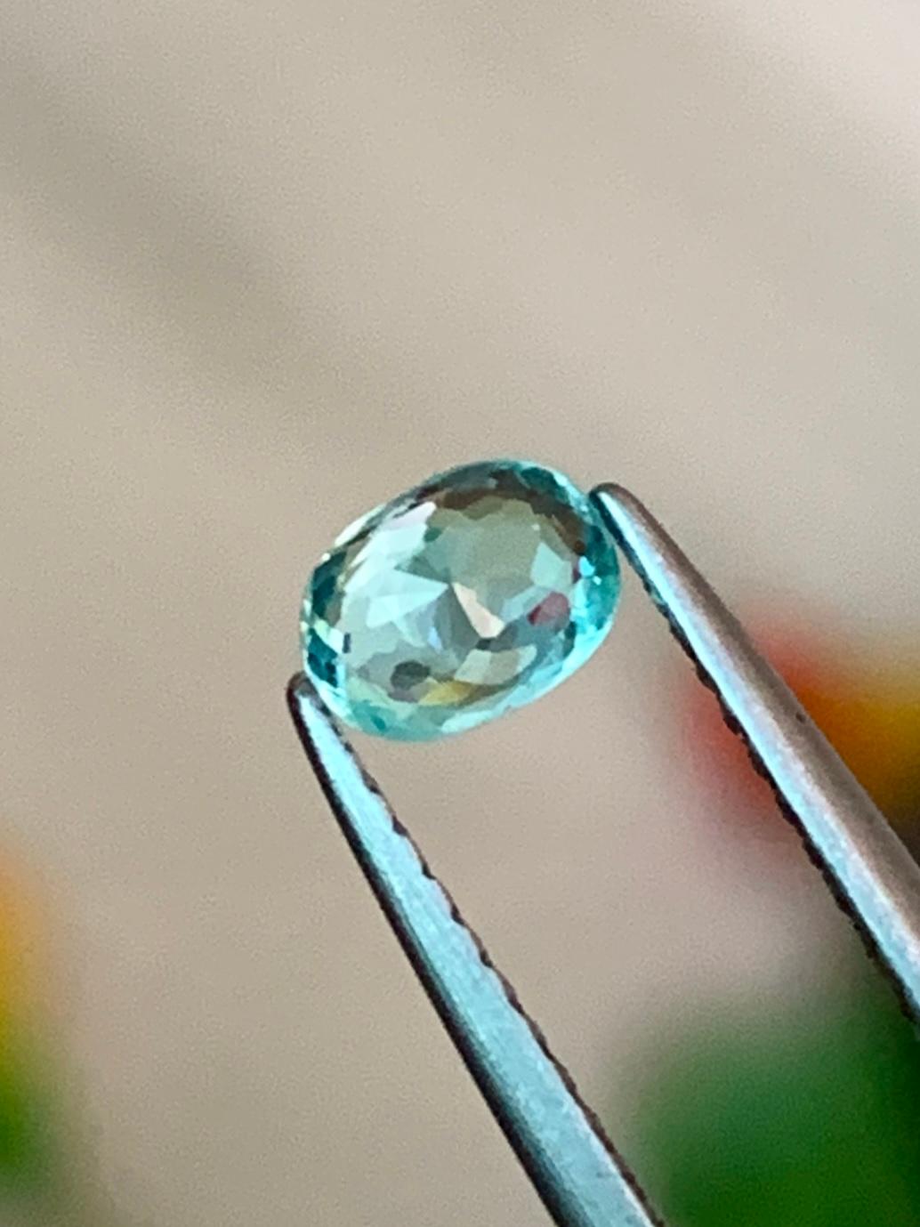 Turmalina Paraiba Azul Neón Natural Certificada de Primera Calidad 0,43 Cts en venta 3