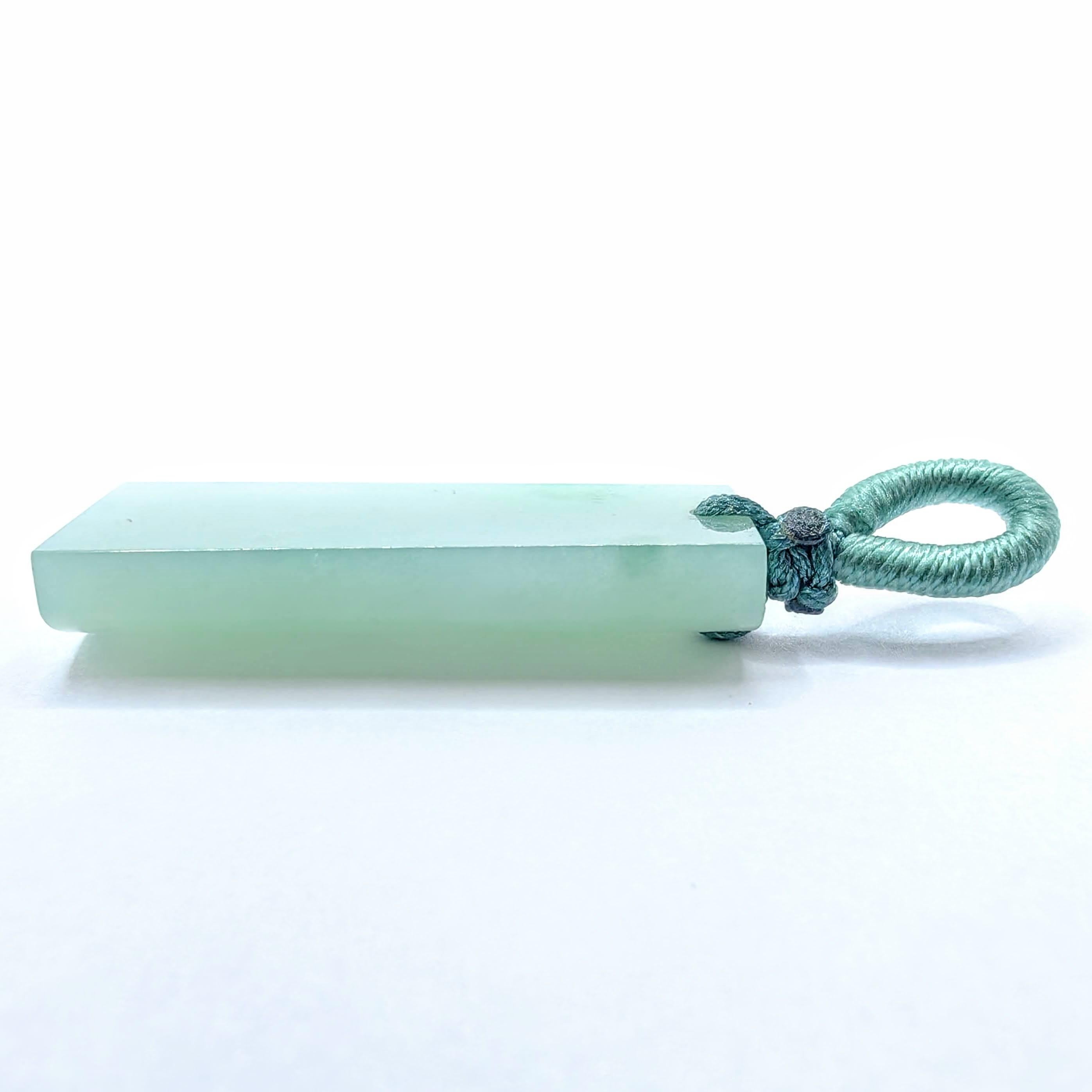 Zertifizierter Typ A Ice Green Jadeit Peace Anhänger Halskette - Cord / 18K Gold Bail im Angebot 7