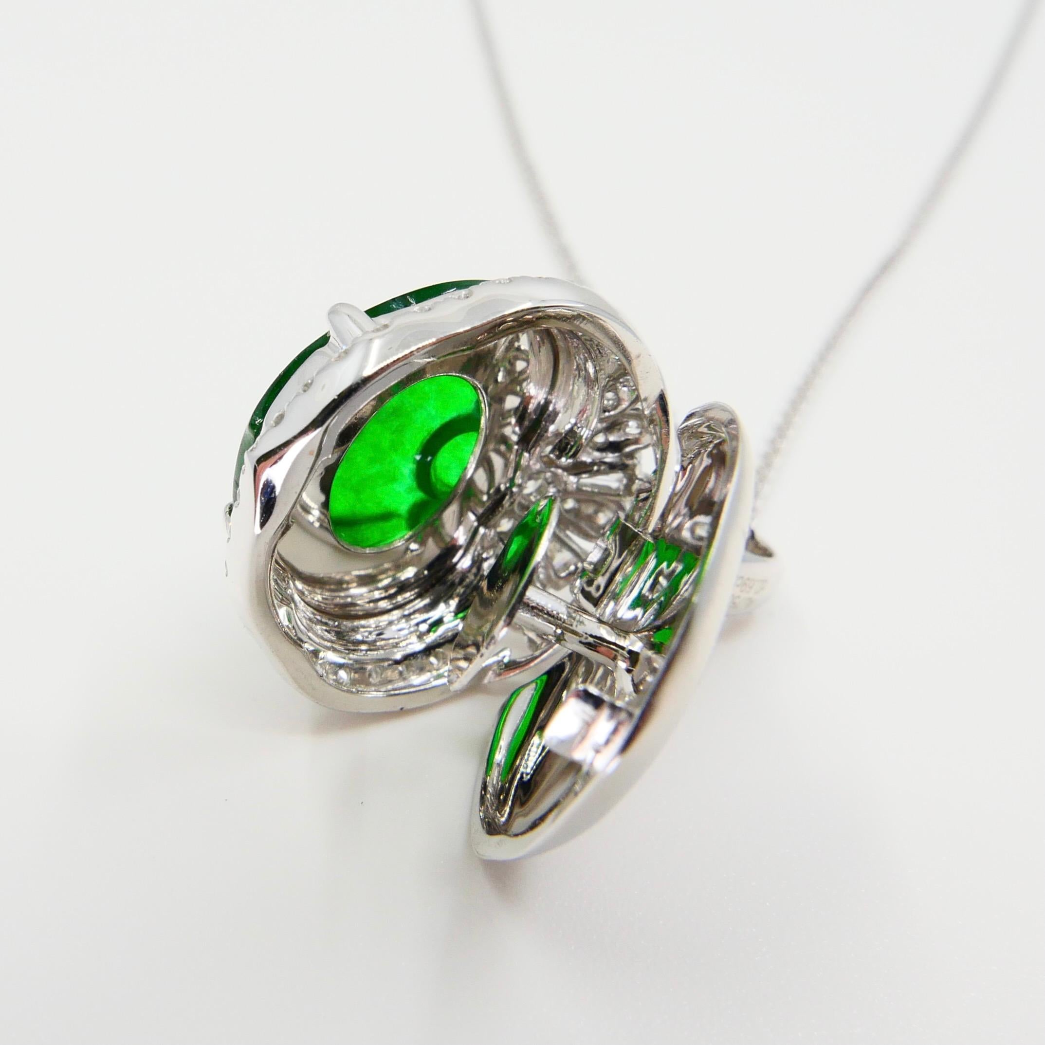 Certified Type A Icy Jade & Diamond Pendant Necklace, Glowing Apple Green Color In New Condition For Sale In Hong Kong, HK
