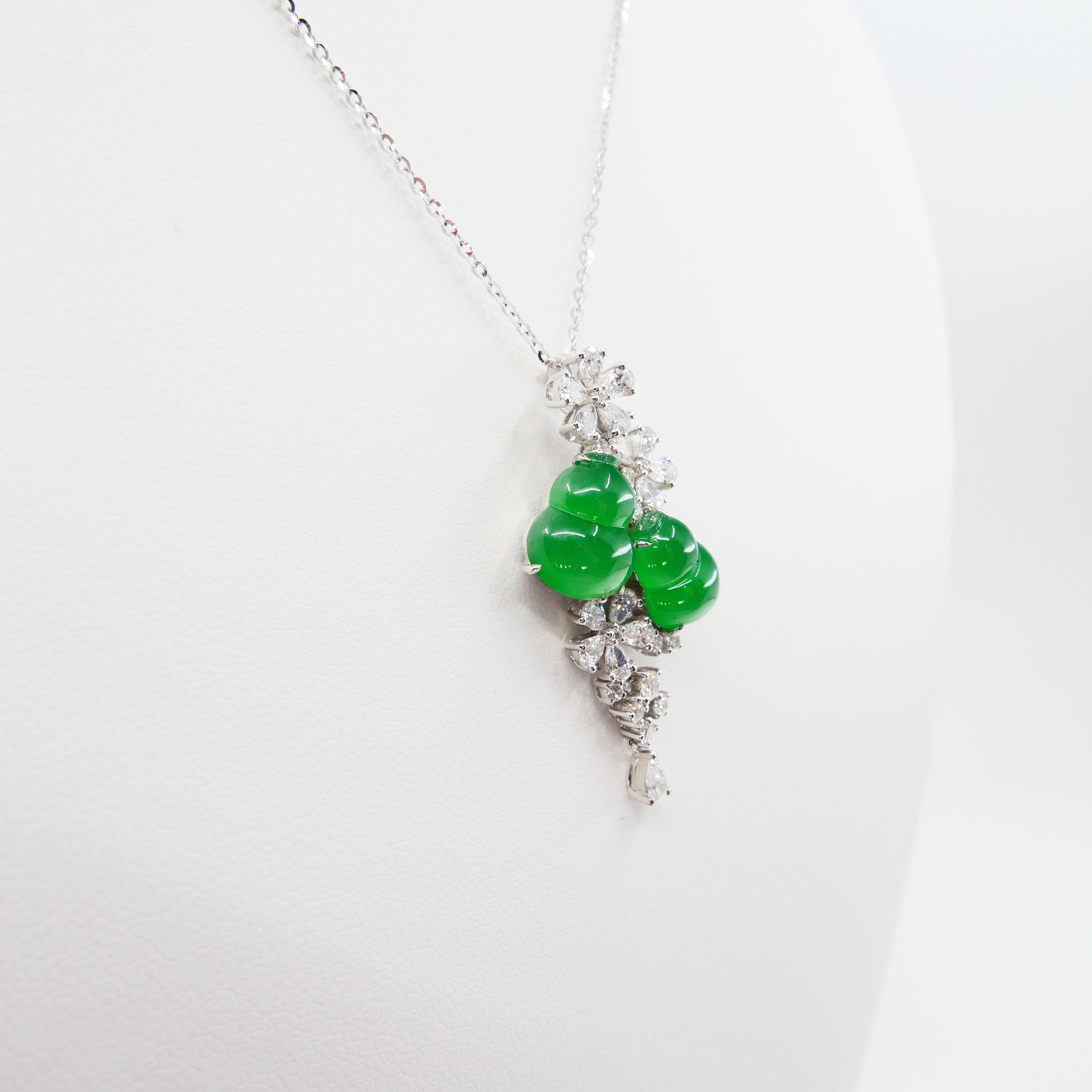 Certified Type A Icy Jade Gourd Diamond Pendant Necklace, Intense Apple Green For Sale 4