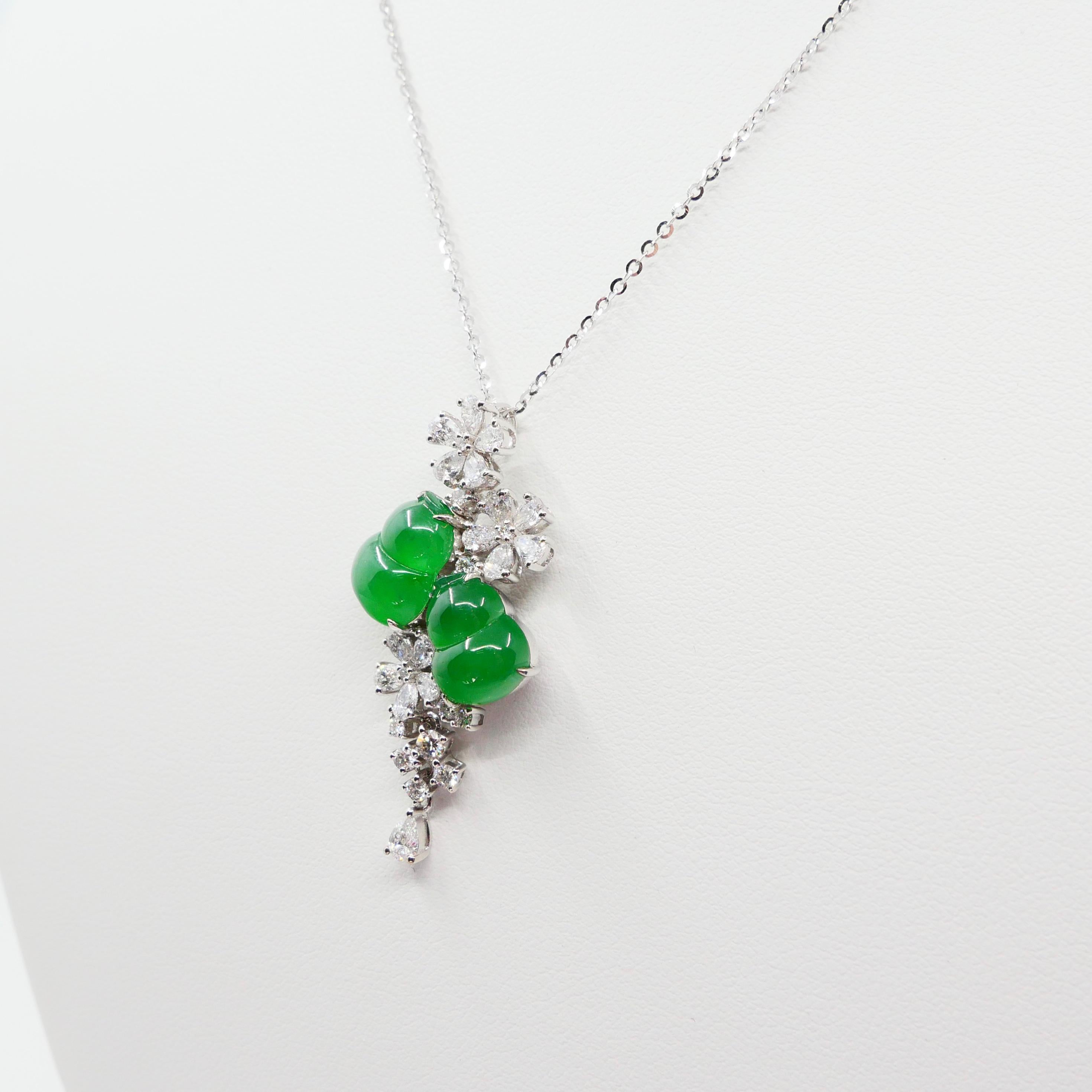 Certified Type A Icy Jade Gourd Diamond Pendant Necklace, Intense Apple Green For Sale 5