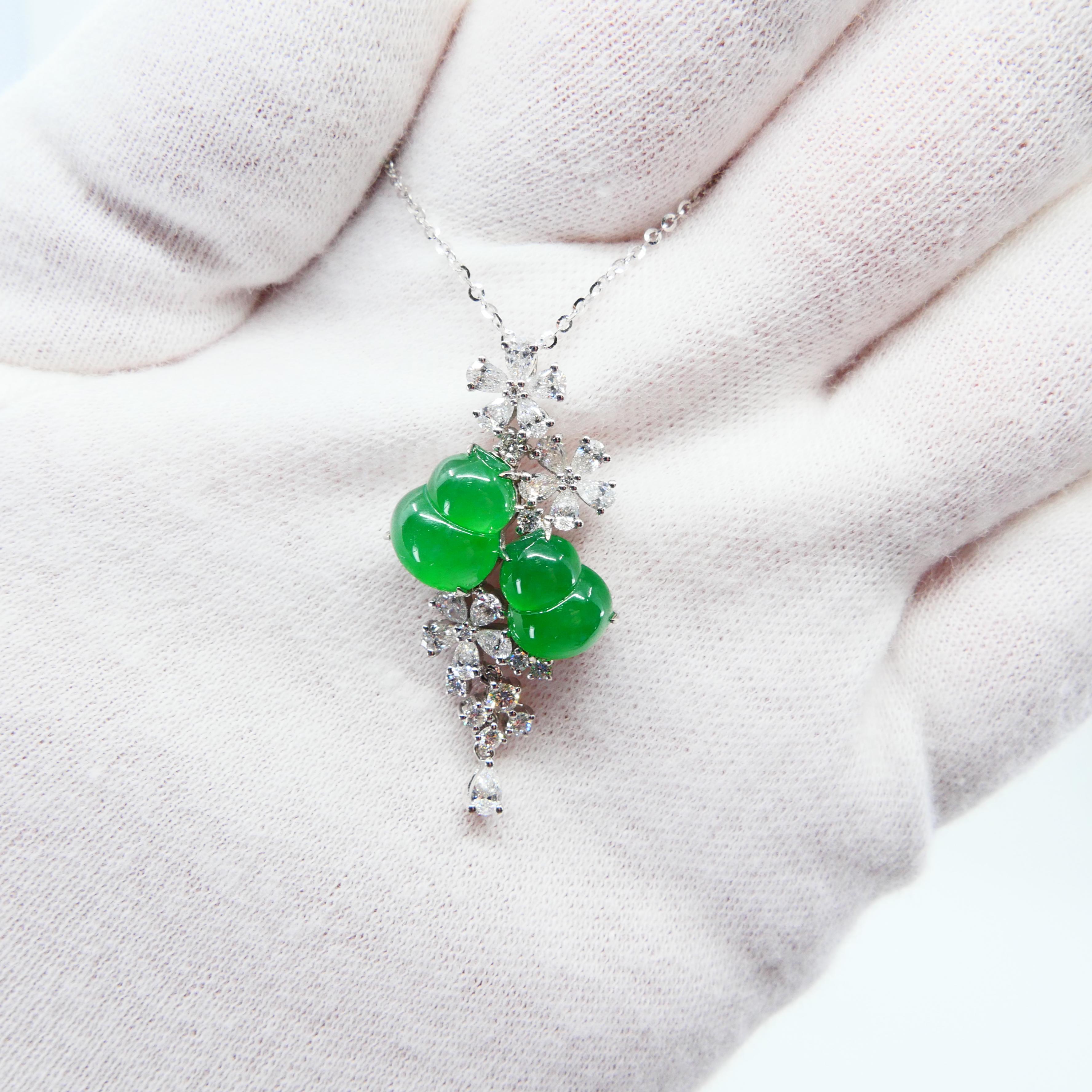 Zertifizierte Icy Jade Kürbis-Diamant-Anhänger-Halskette, Intense Apfelgrün, Typ A im Zustand „Neu“ im Angebot in Hong Kong, HK
