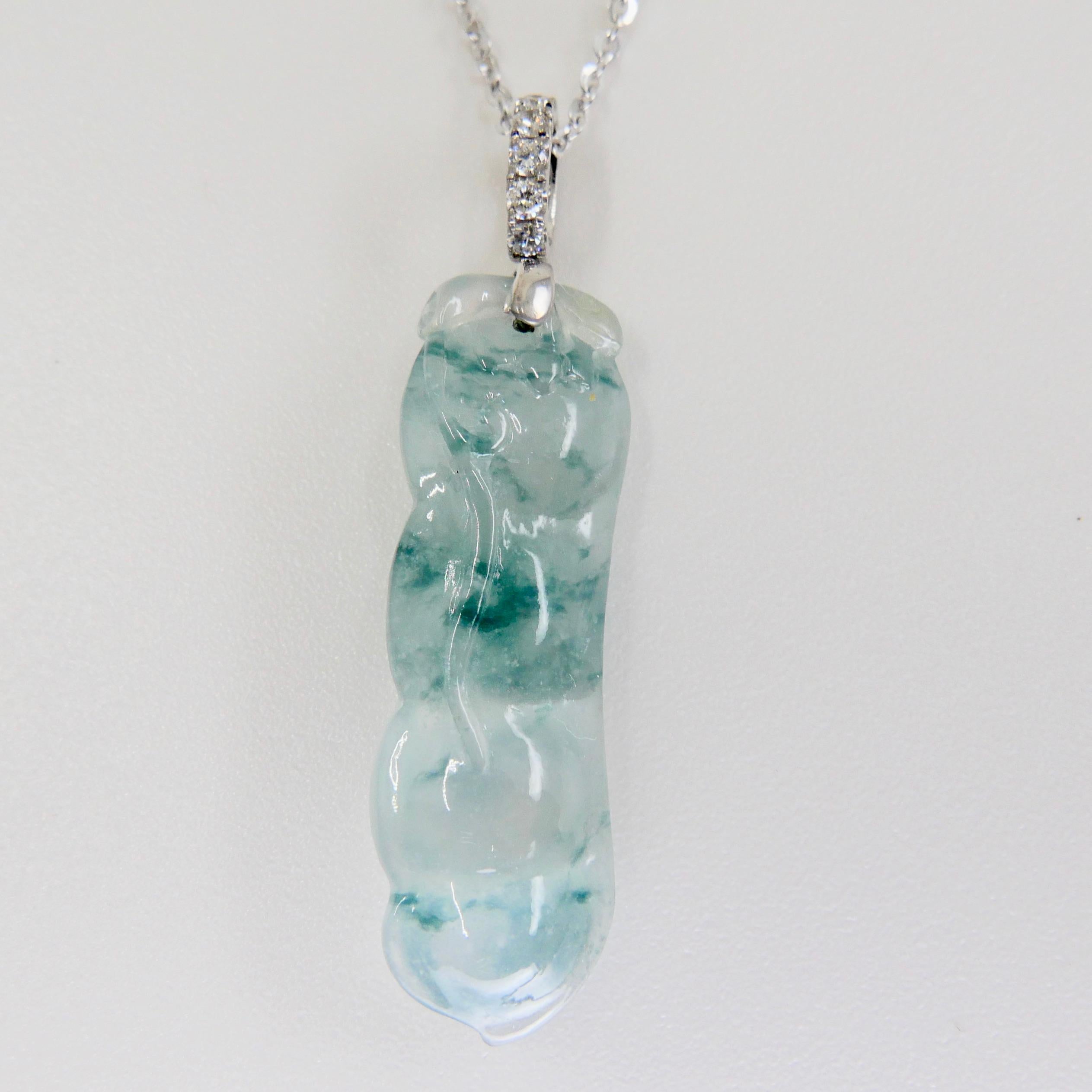Certified Type A Icy Peapod Jade and Diamond Drop Necklace Pendant, Green Veins In New Condition In Hong Kong, HK