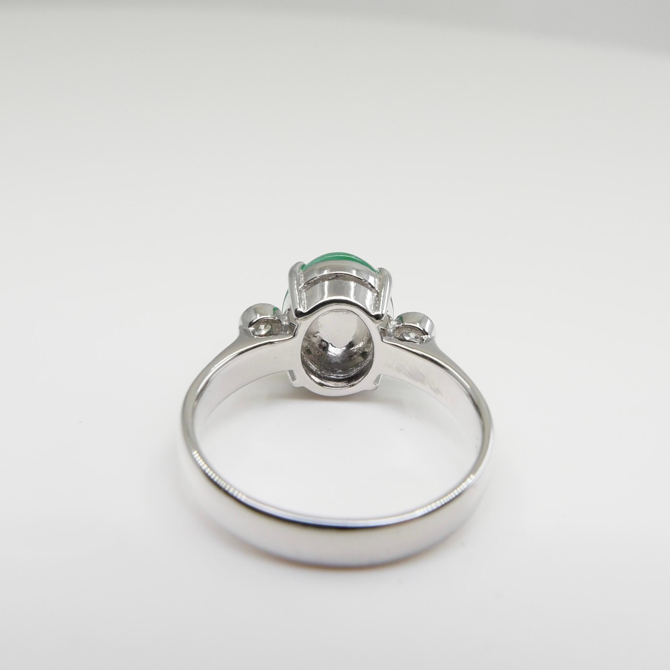Certified Type a Jade & Oval Diamond 3 Stone Ring, Glowing Apple Green Color In New Condition For Sale In Hong Kong, HK