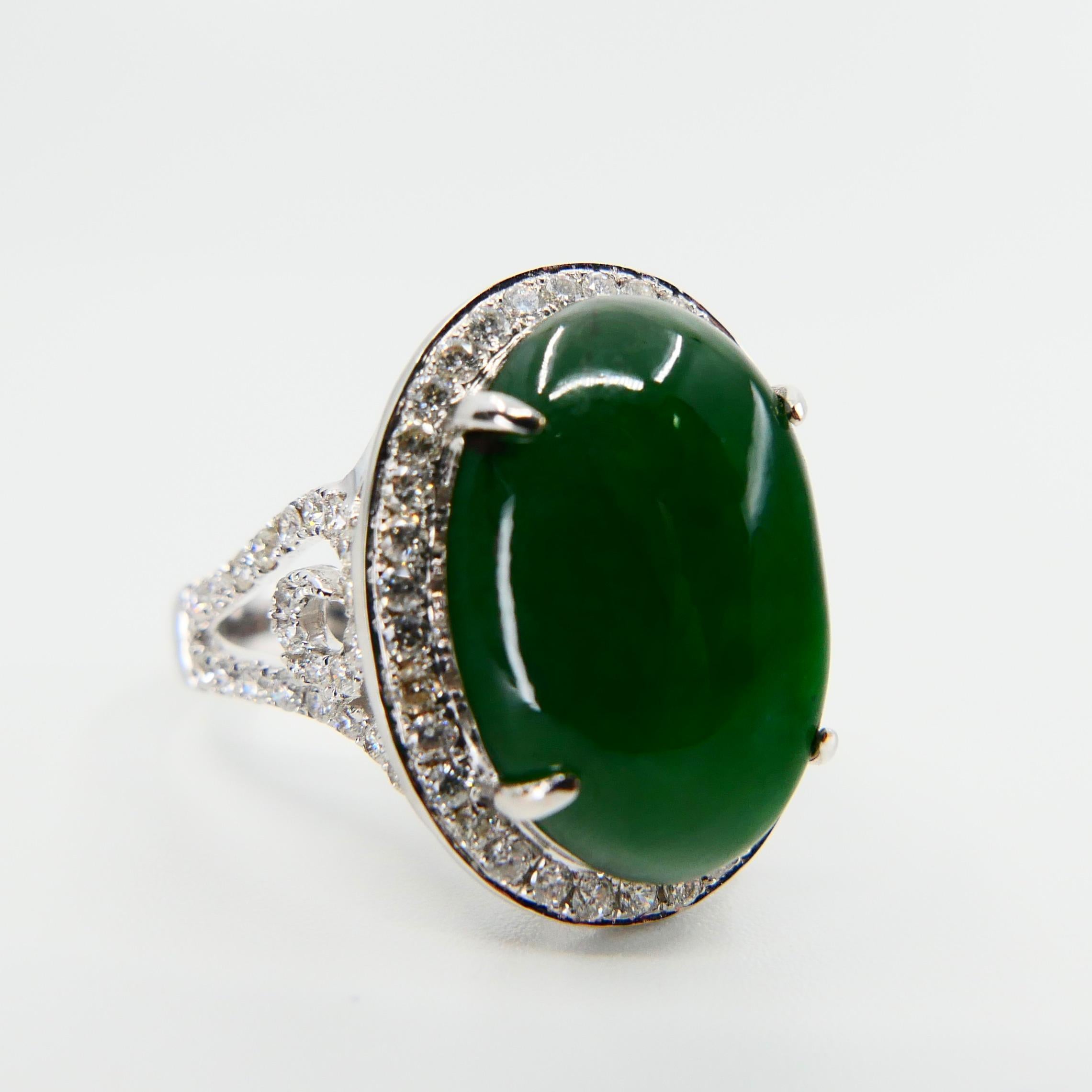 Certified Type A Jadeite Jade & Diamond Cocktail Ring, Intense Green Subtle Glow For Sale 7