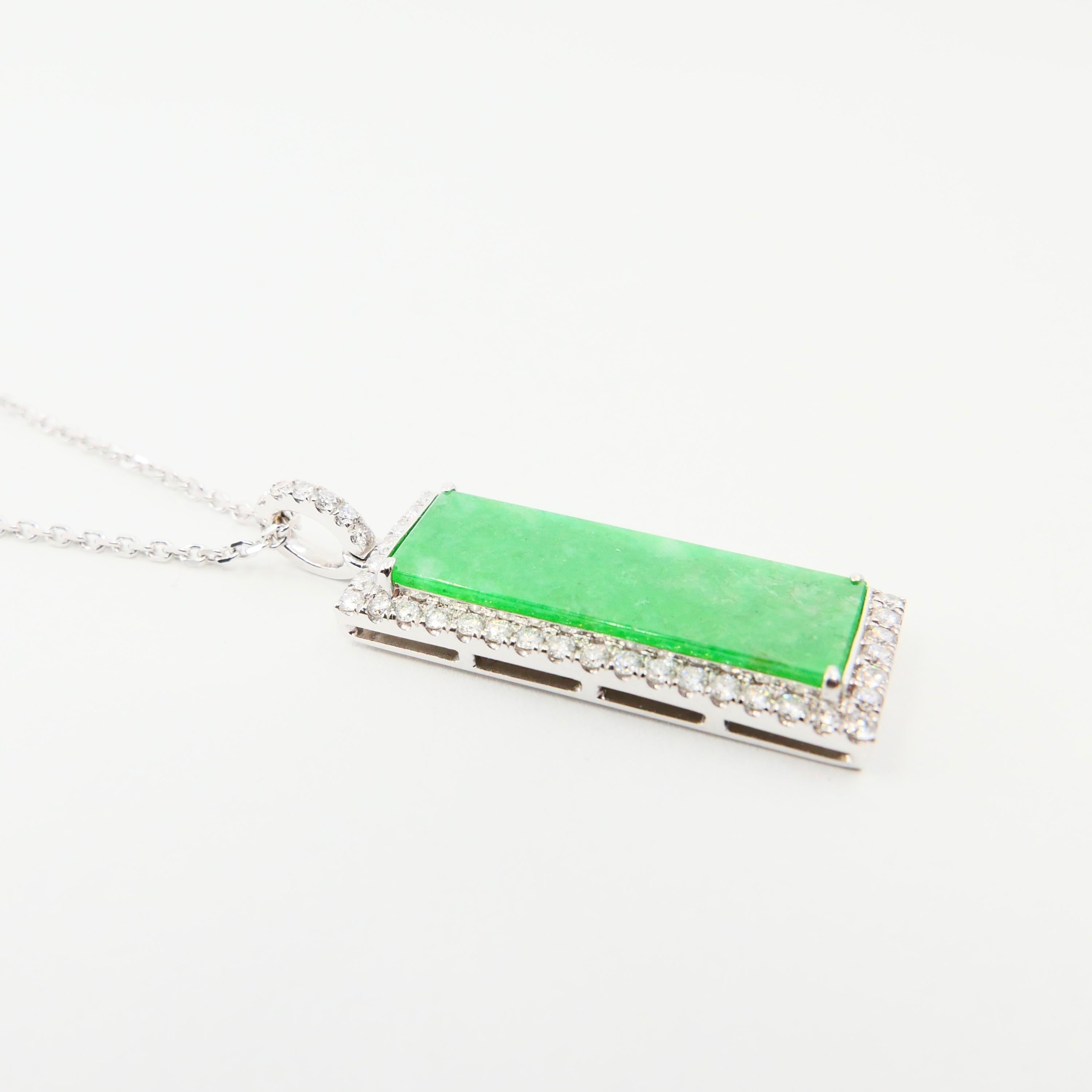 Certified Type a Jadeite Jade and Diamond Pendant Necklace, Apple Green Color In New Condition For Sale In Hong Kong, HK