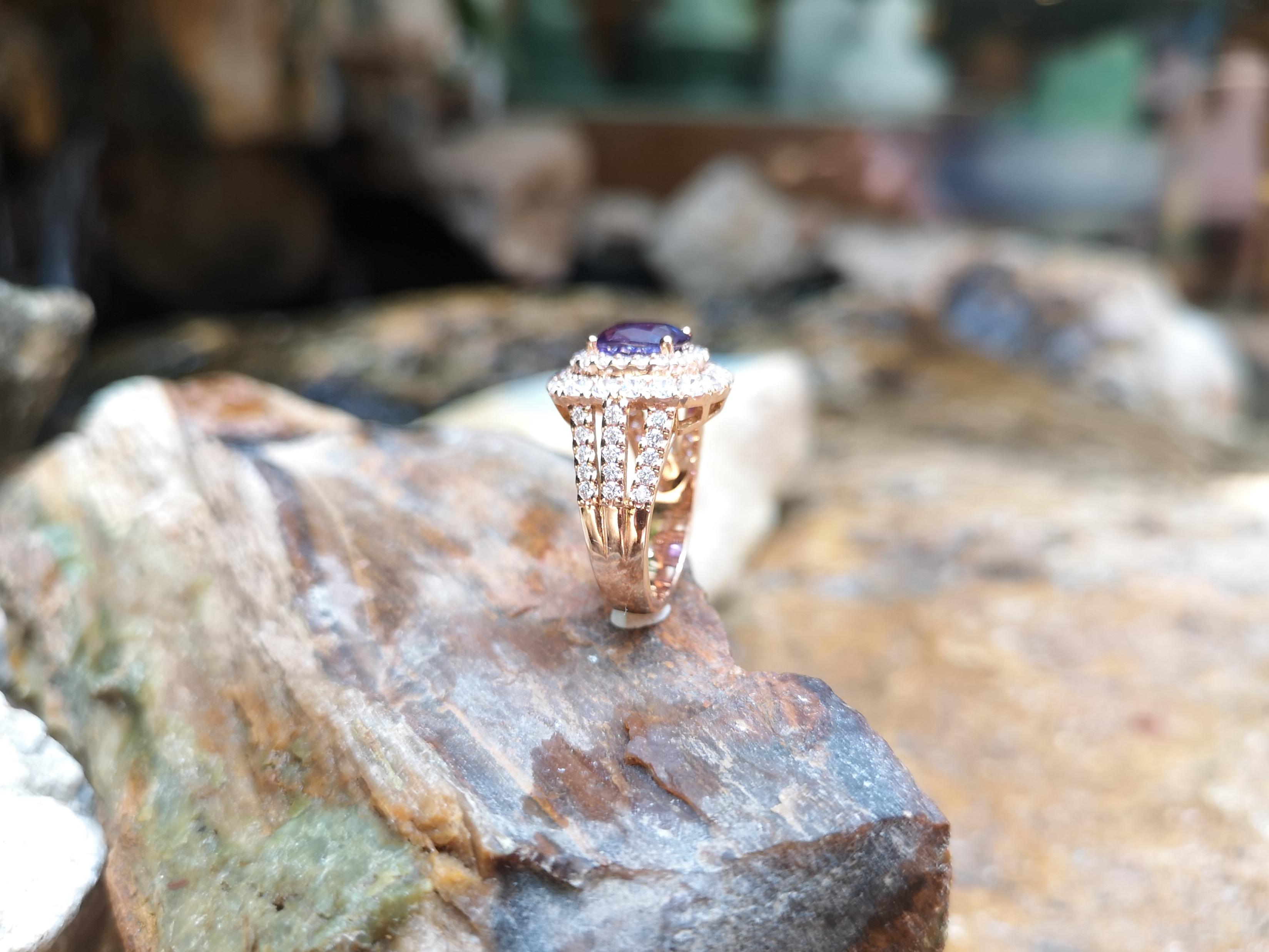 Women's Certified Unheated 3 Cts Purple Sapphire with Diamond Ring Set in 18k Rose Gold For Sale