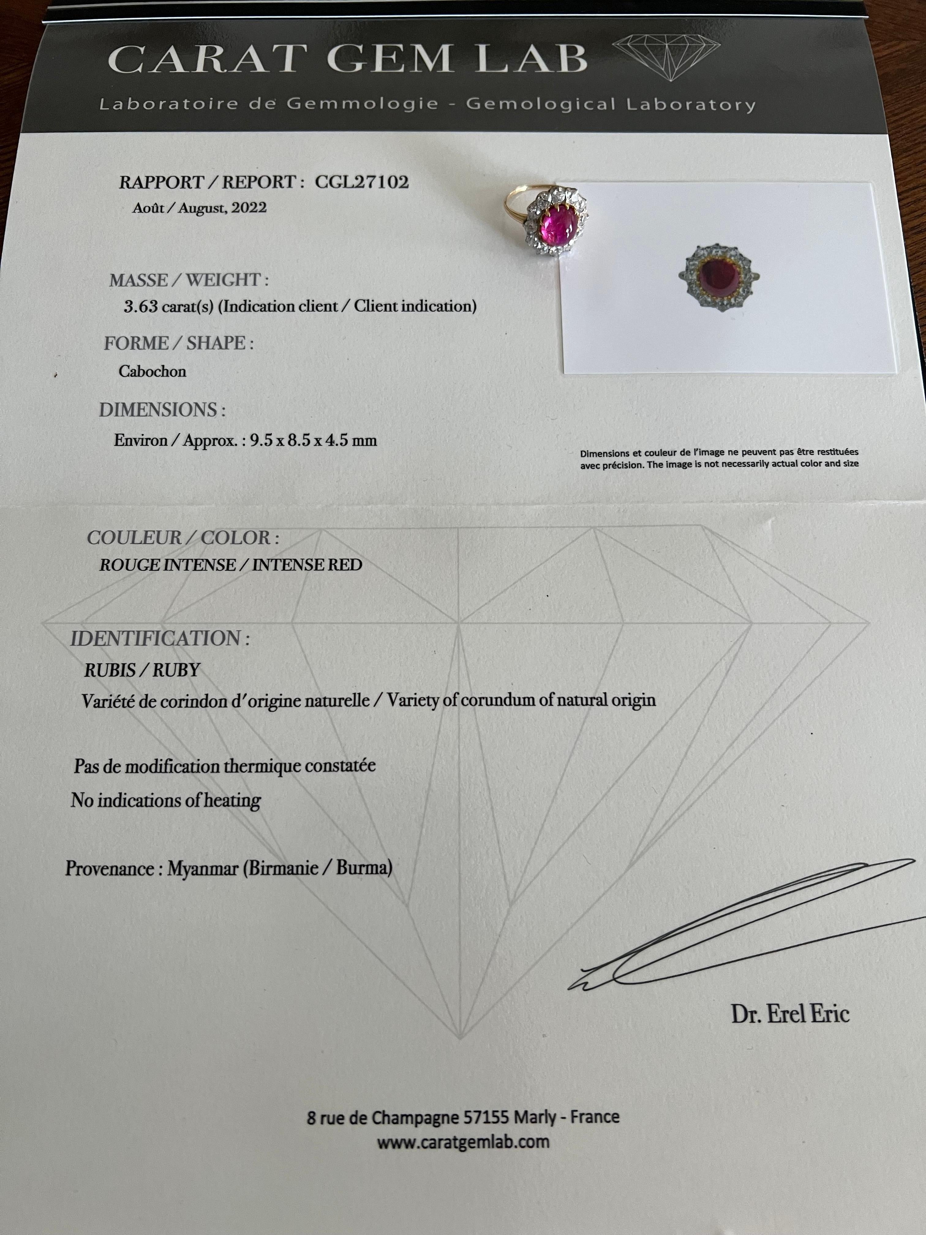 Or jaune et platine certifié non chauffé, avec cabochon de rubis de Birmanie de 3,63 carats et diamants Pour femmes en vente