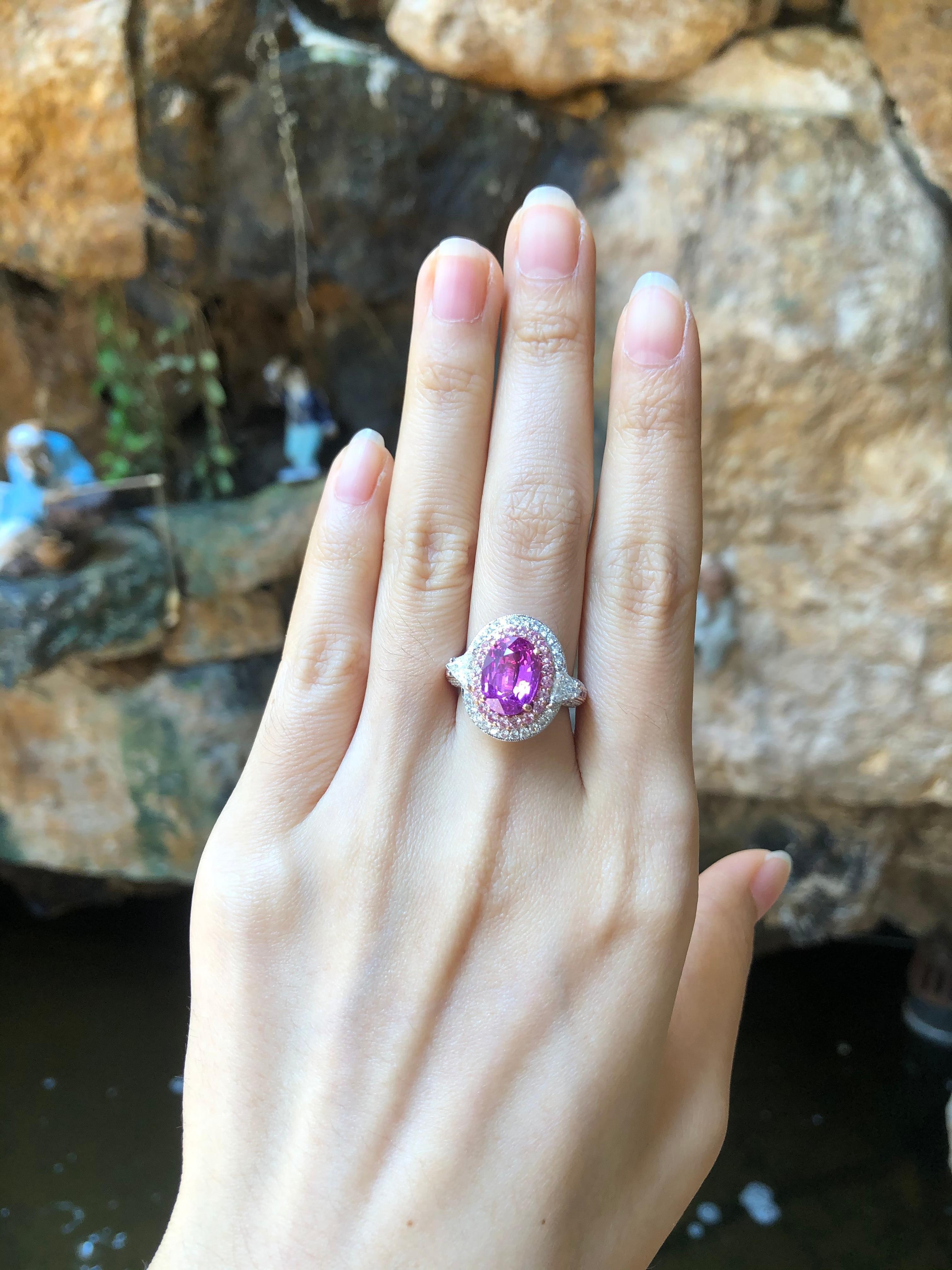 Mixed Cut GIA Certified Unheated 4 Cts Pink Sapphire with Diamond Ring in 18Kt White Gold For Sale