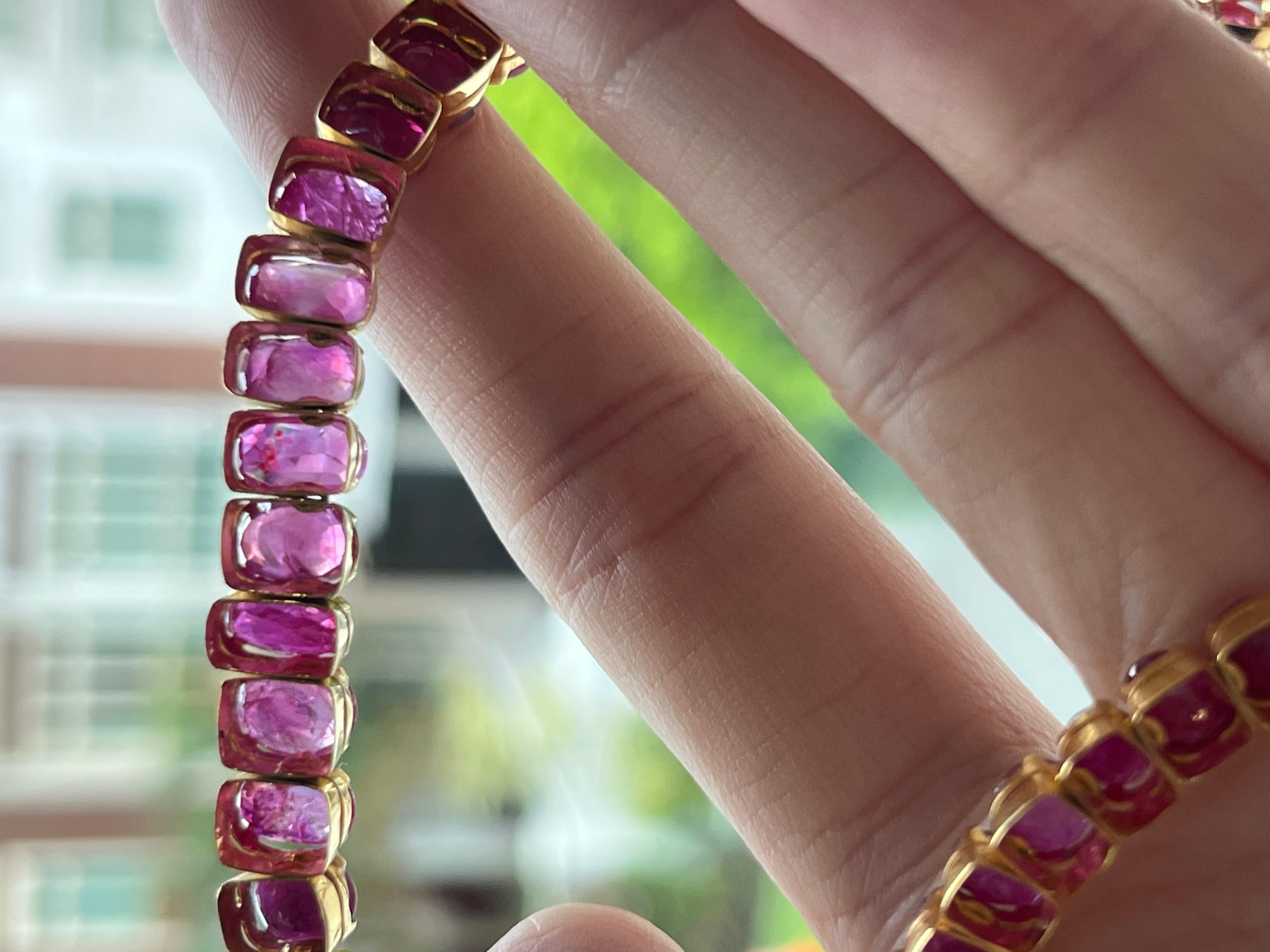 Certified Unheated Pink Sapphire Ruby Burmese Necklace in 18k Yellow Gold For Sale 3