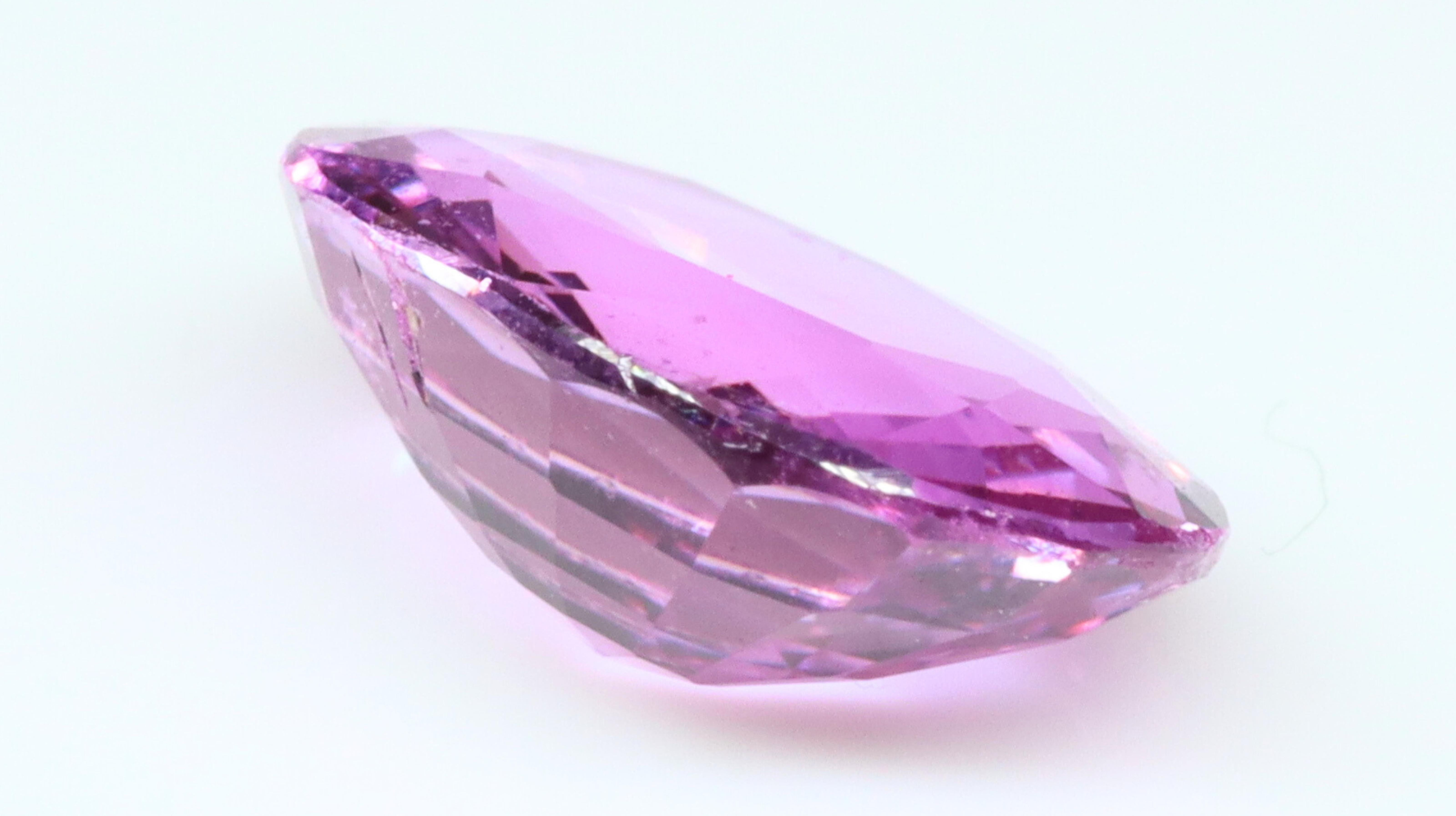 Women's or Men's Certified Unheated Vivid Pink Sapphire 1.55ct For Sale