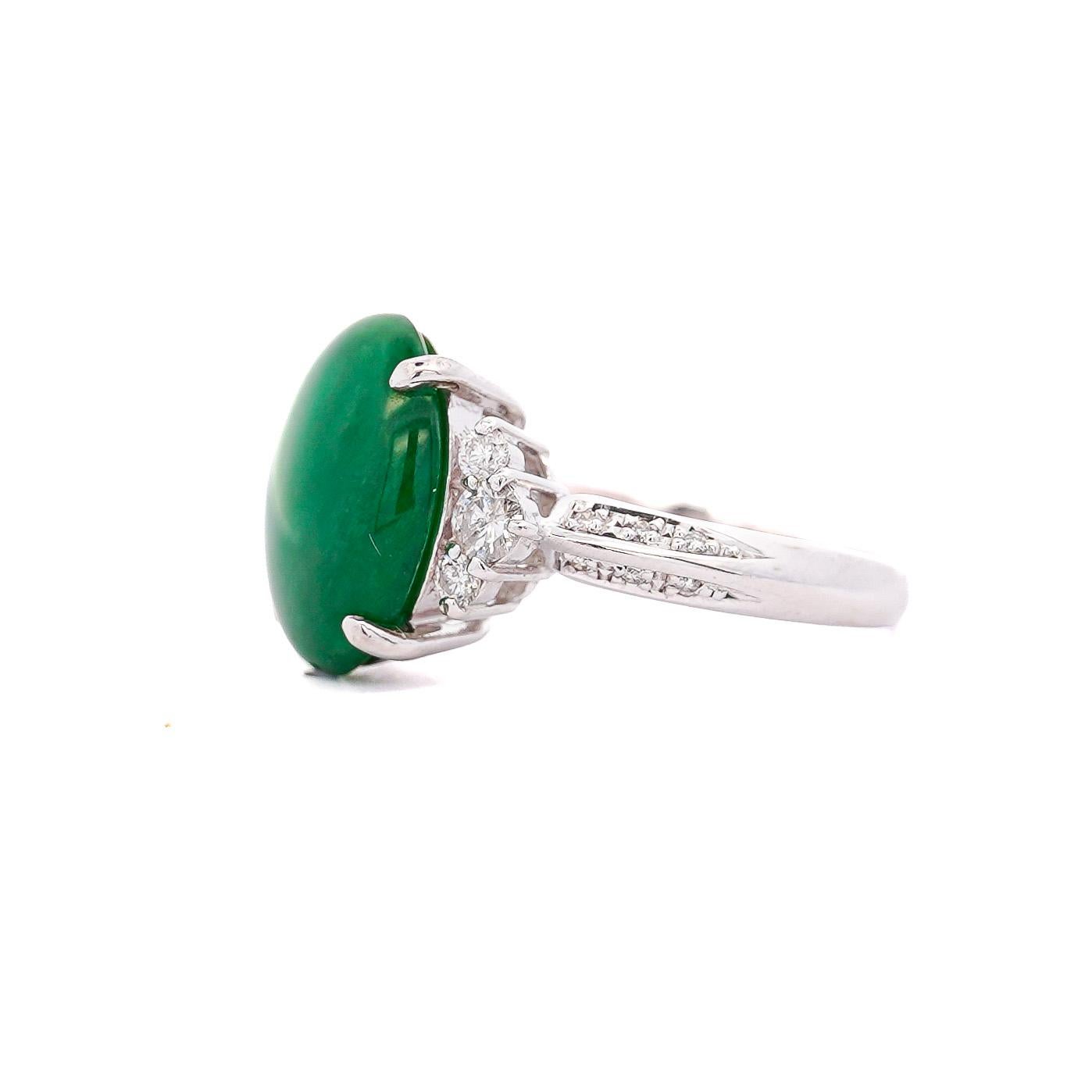 Certified Untreated 8.14 Carat Jadeite Jade A Fei Cui Platinum Ring In New Condition For Sale In Miami, FL