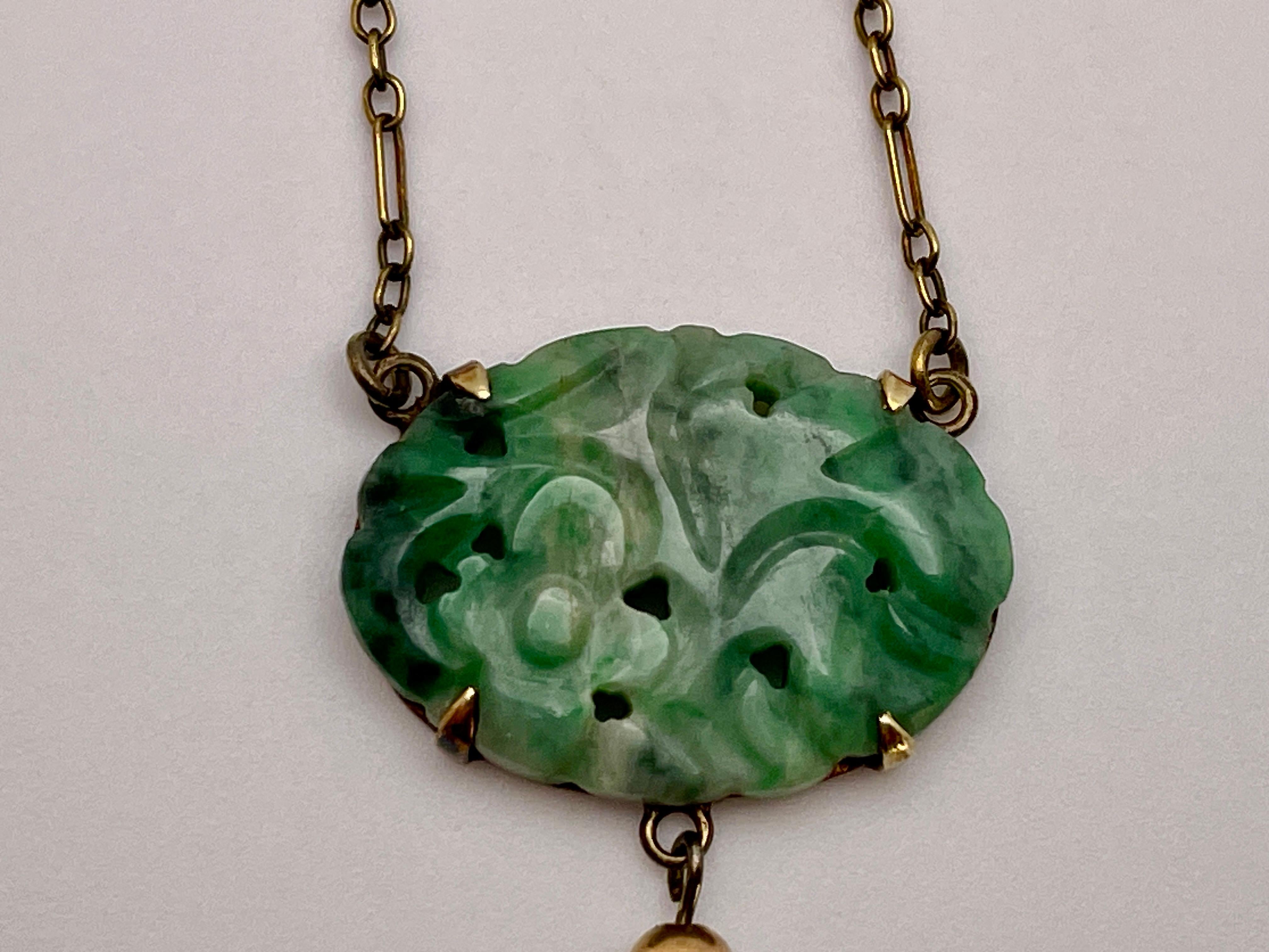 Certified Victorian 14K Yellow Gold Carved Jade Pendant Necklace For Sale 6