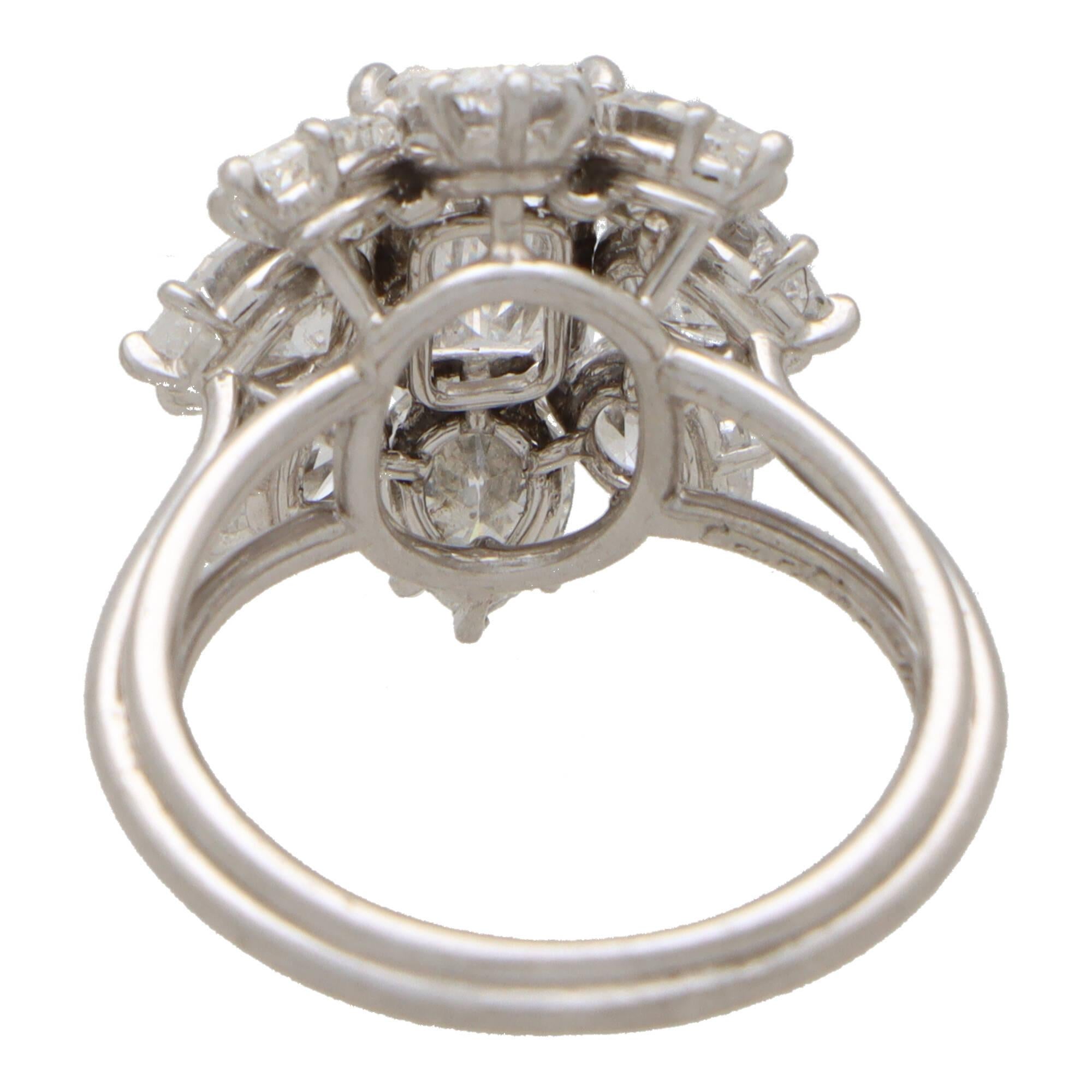 Certified Vintage Cartier D-Colour Emerald Cut Cluster Ring in Platinum For Sale 1