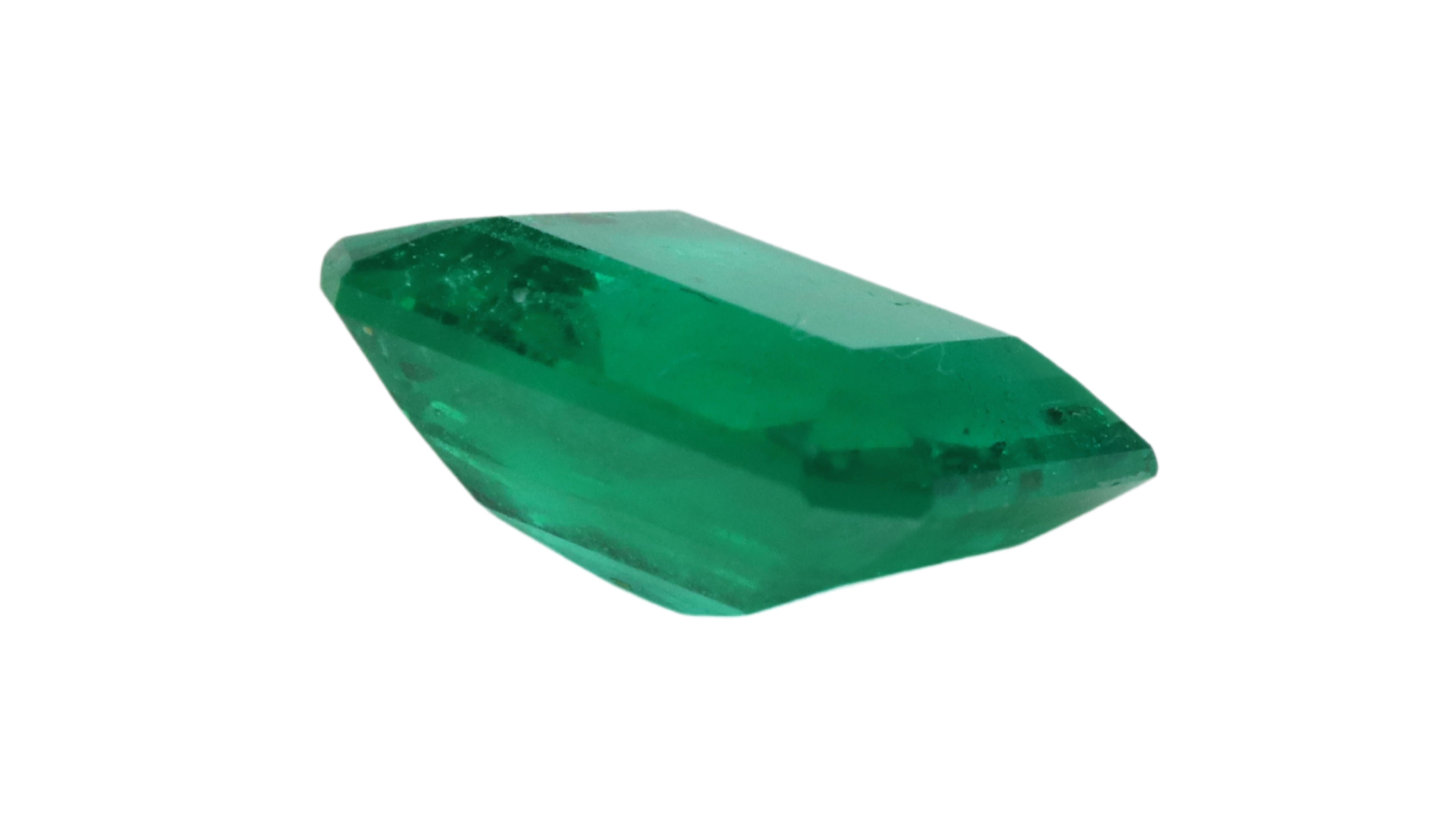 Certified Vivid Green Emerald - No treatment 1.12ct For Sale 1
