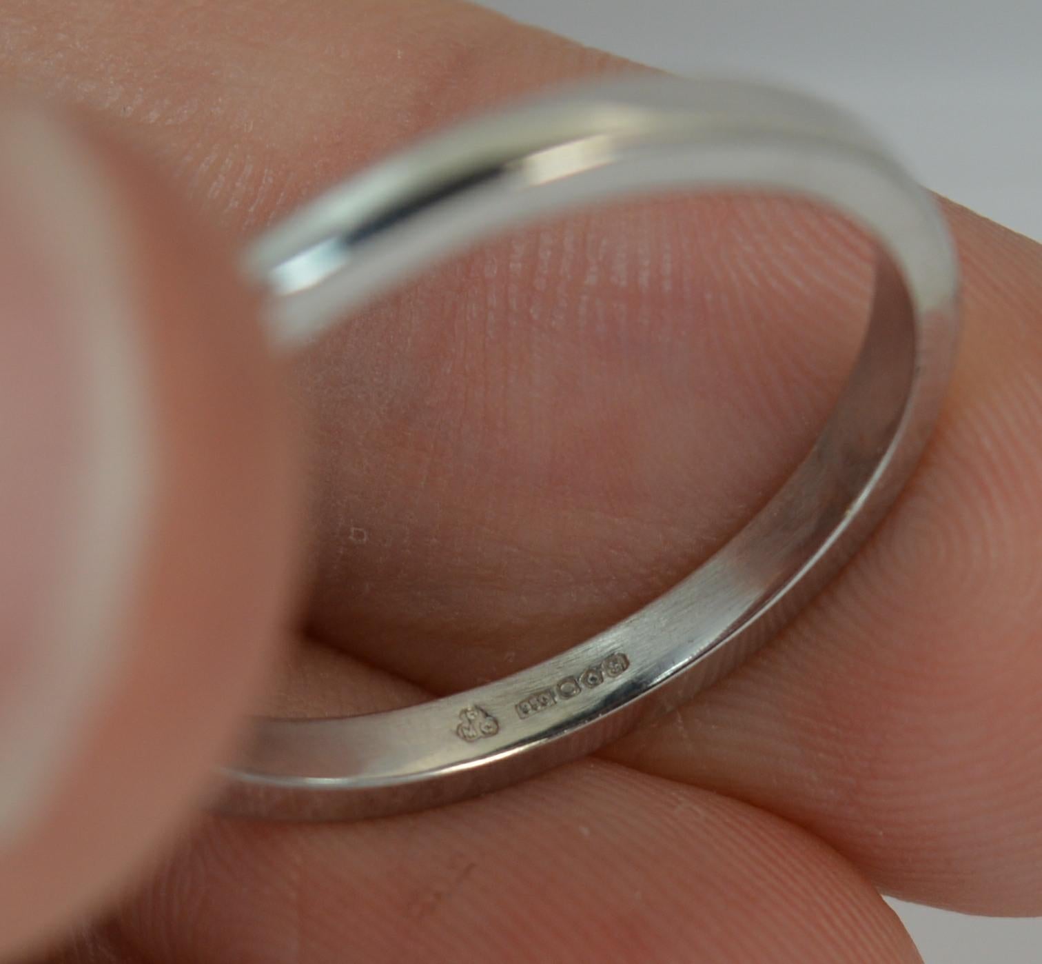 Certified VVS 1.06 Carat Radiant Diamond and Platinum Engagement Ring 4