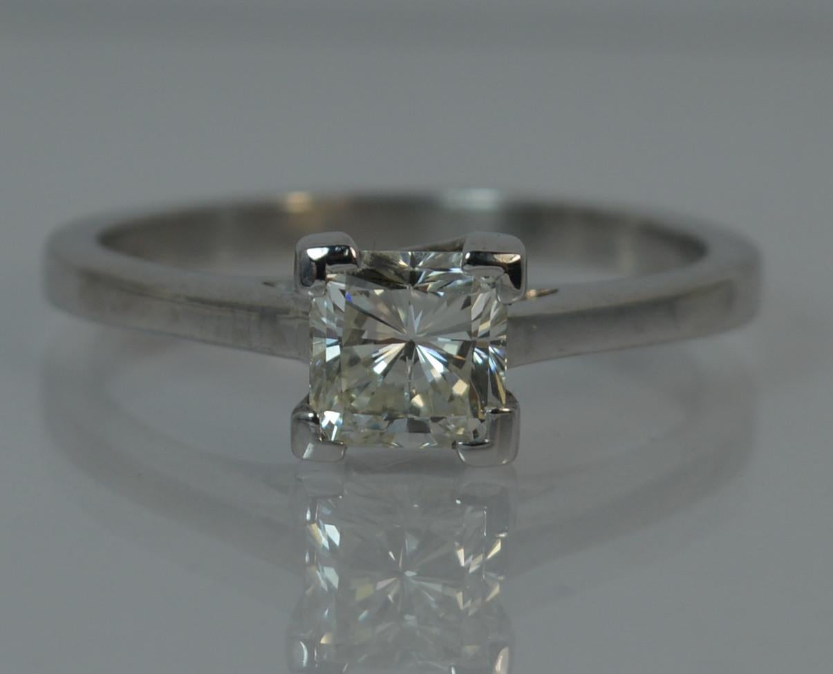 Certified VVS 1.06 Carat Radiant Diamond and Platinum Engagement Ring 6