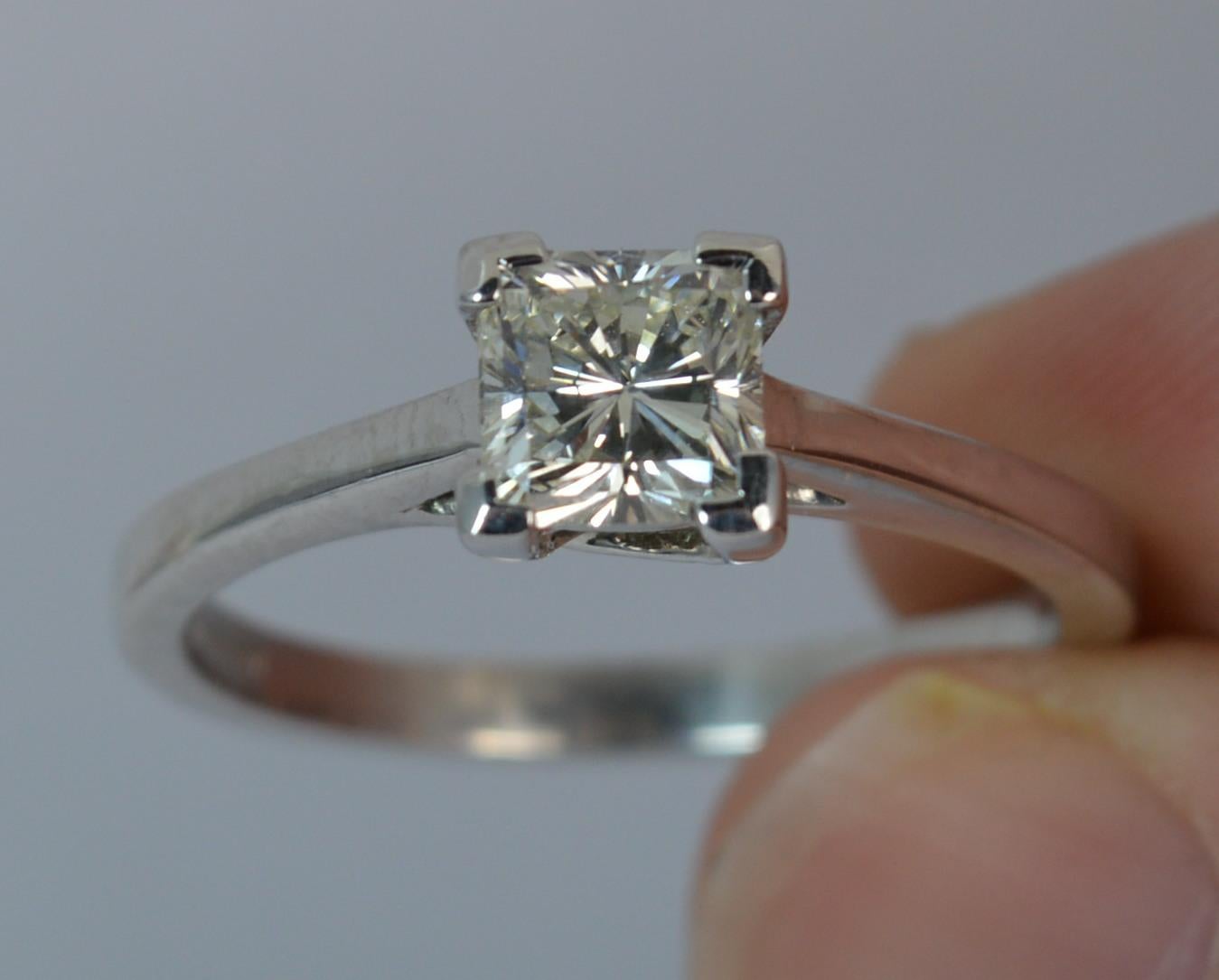 Art Deco Certified VVS 1.06 Carat Radiant Diamond and Platinum Engagement Ring