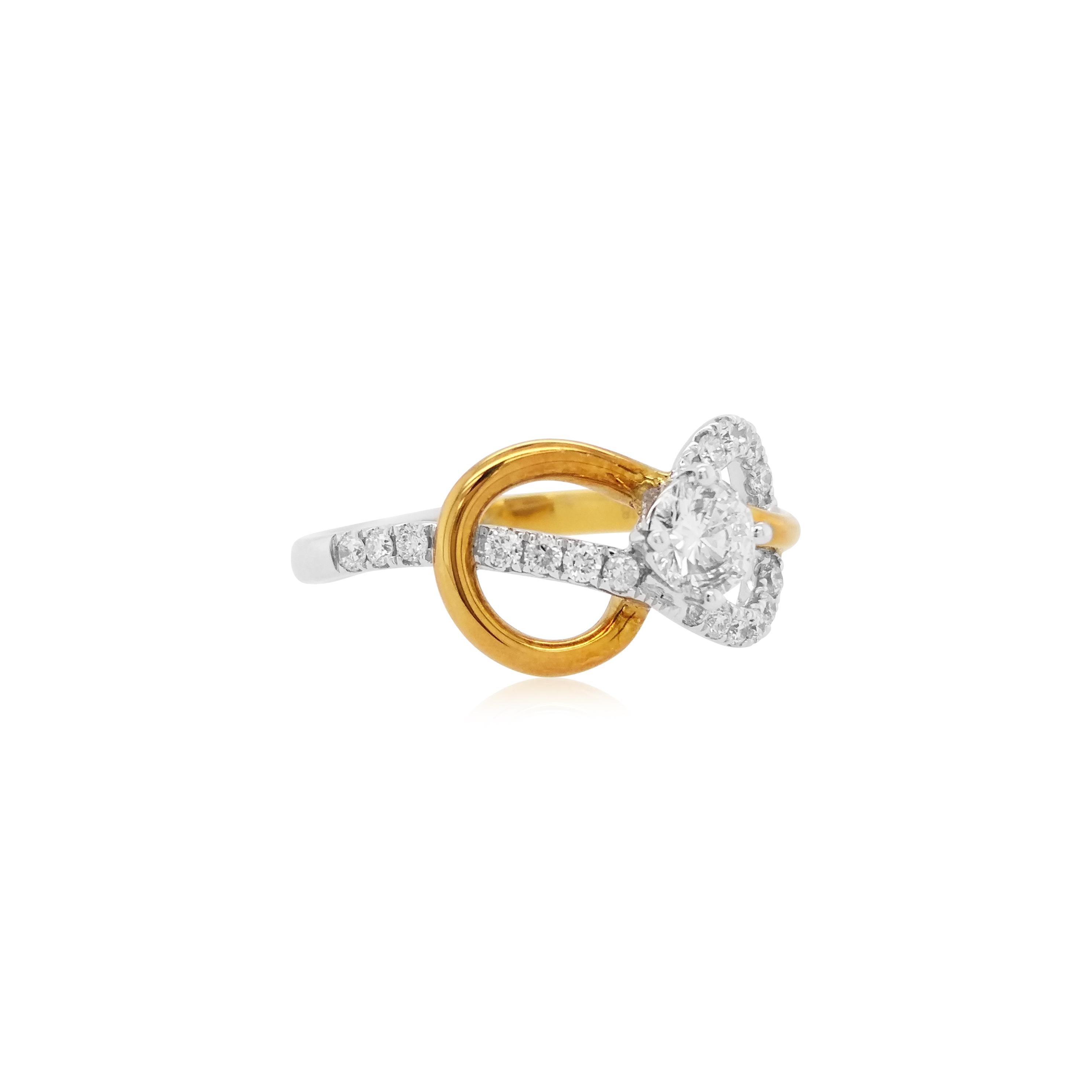Round Cut Certified White Diamond 2-Tone 18K Gold Engagement Ring For Sale