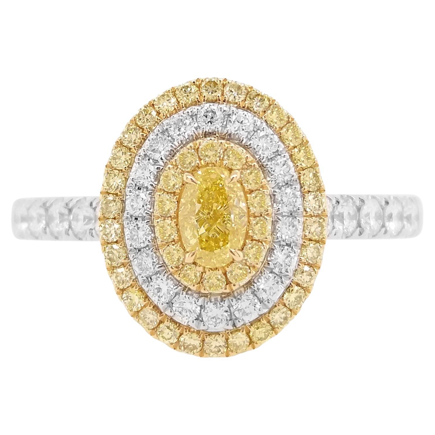Certified Yellow and White Diamond K18 Gold Ring For Sale