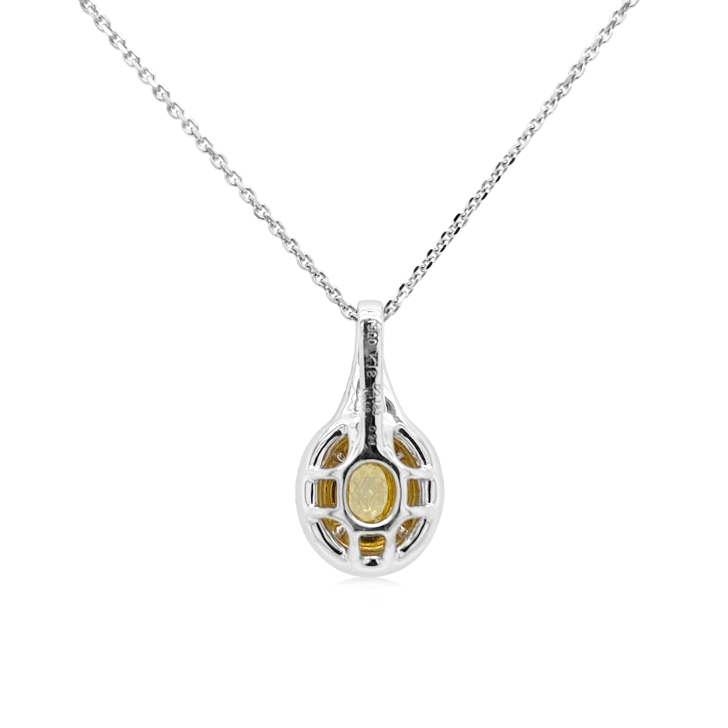 Contemporary Certified Yellow and White diamond Pendant with Platinum Chain For Sale