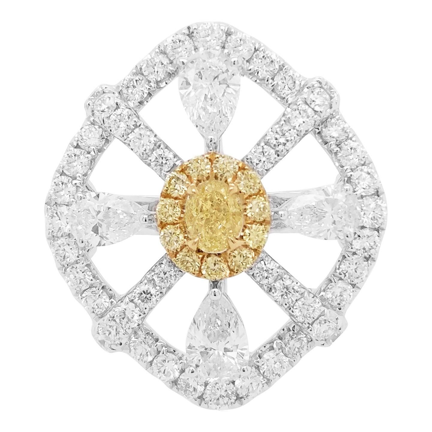 Anello da cocktail con diamante giallo certificato e diamante bianco in oro 18 carati