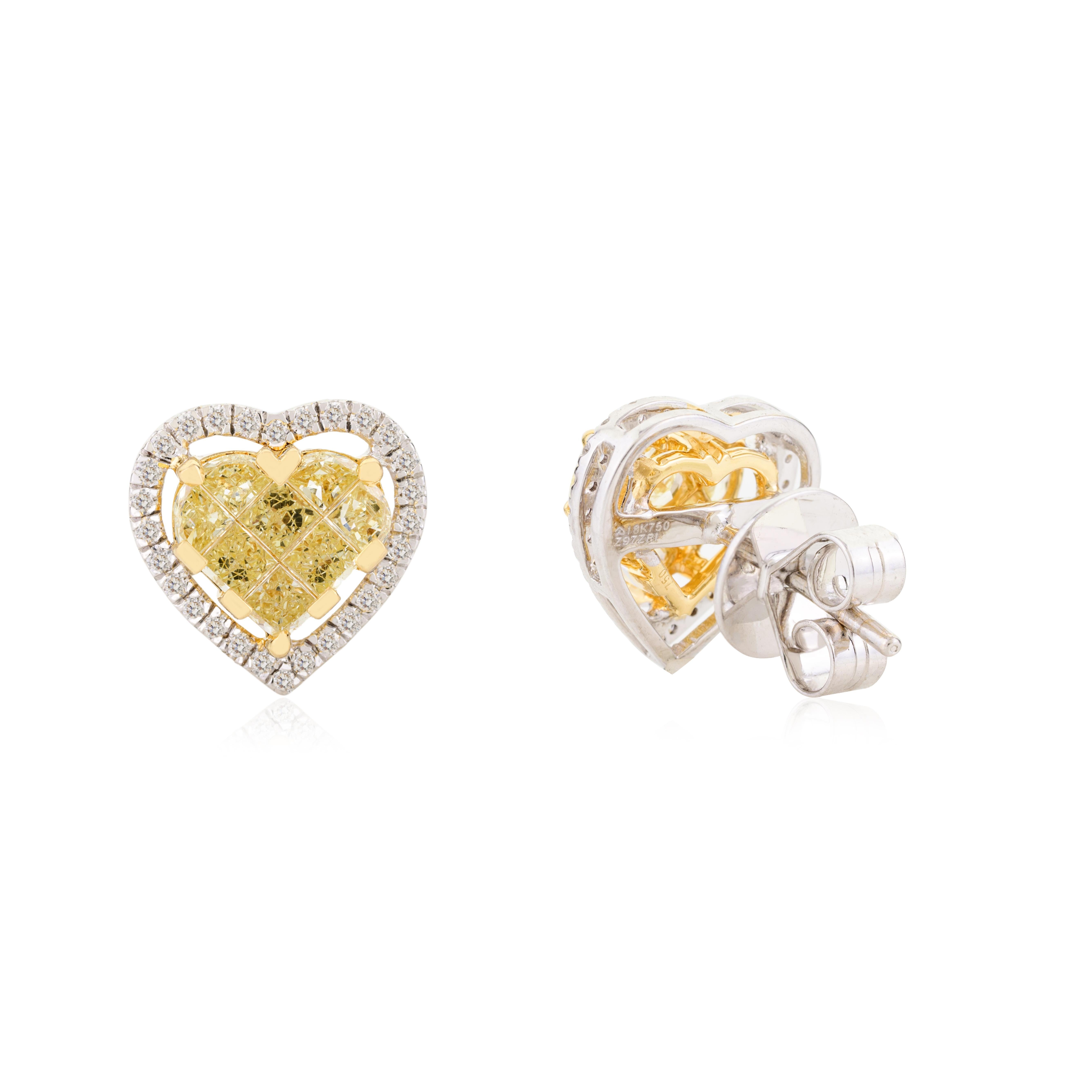 Coppia di orecchini a cuore con diamanti gialli certificati per donna in oro bianco 18 carati in vendita 1