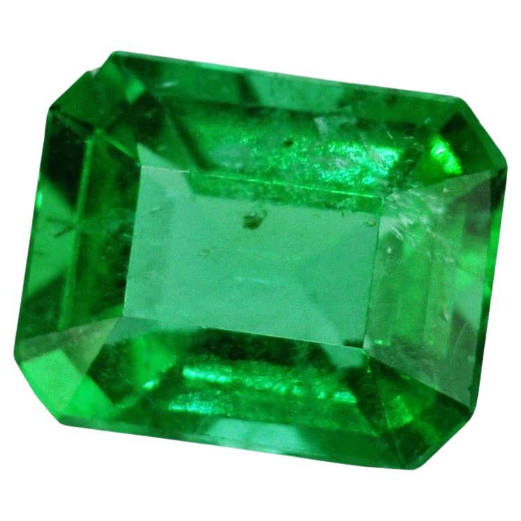 Certified Vivid Green Emerald For Sale