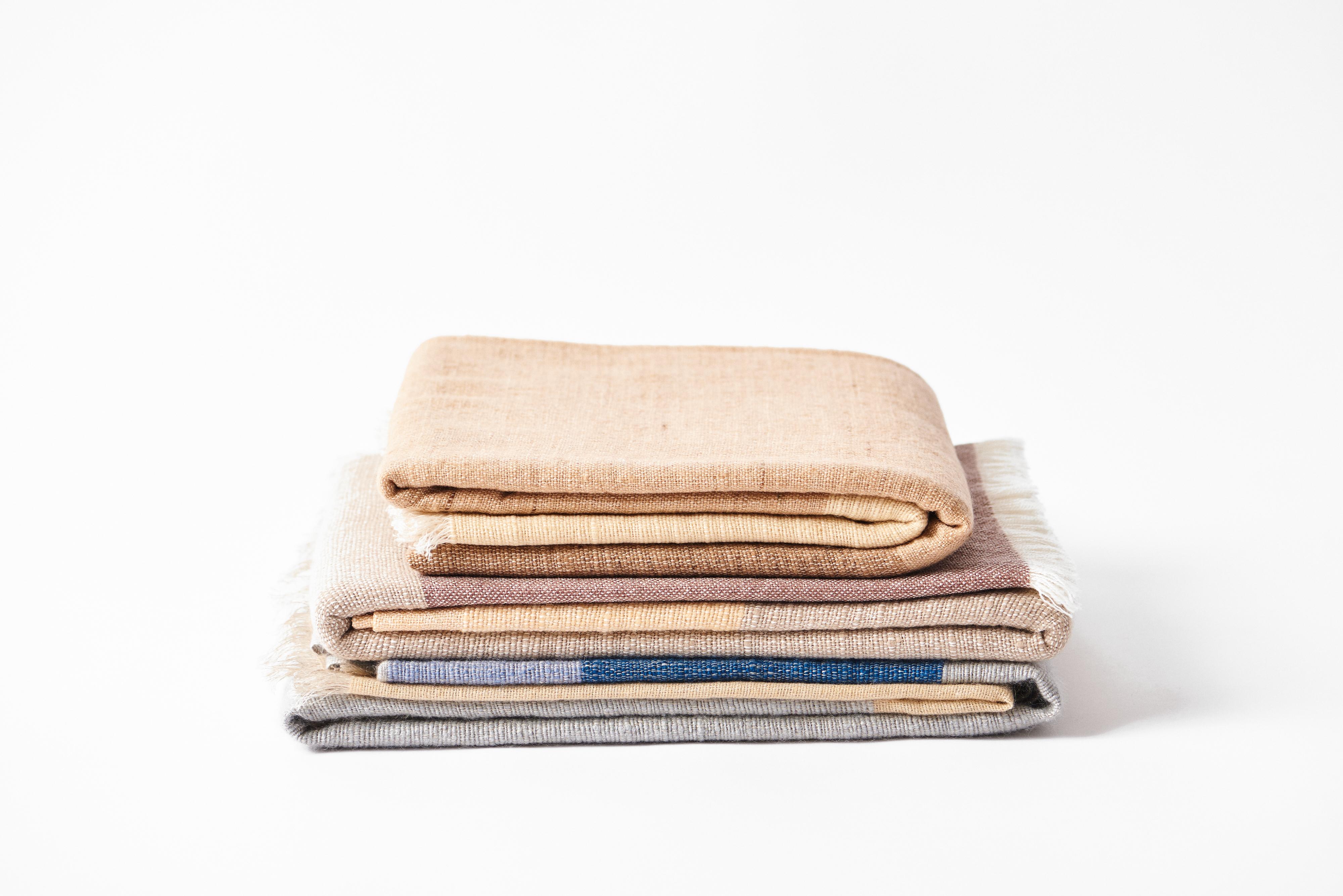 Ceru Handloom Merino Throw / Blanket in Neutral Shades of Cream & Serene Blue For Sale 8