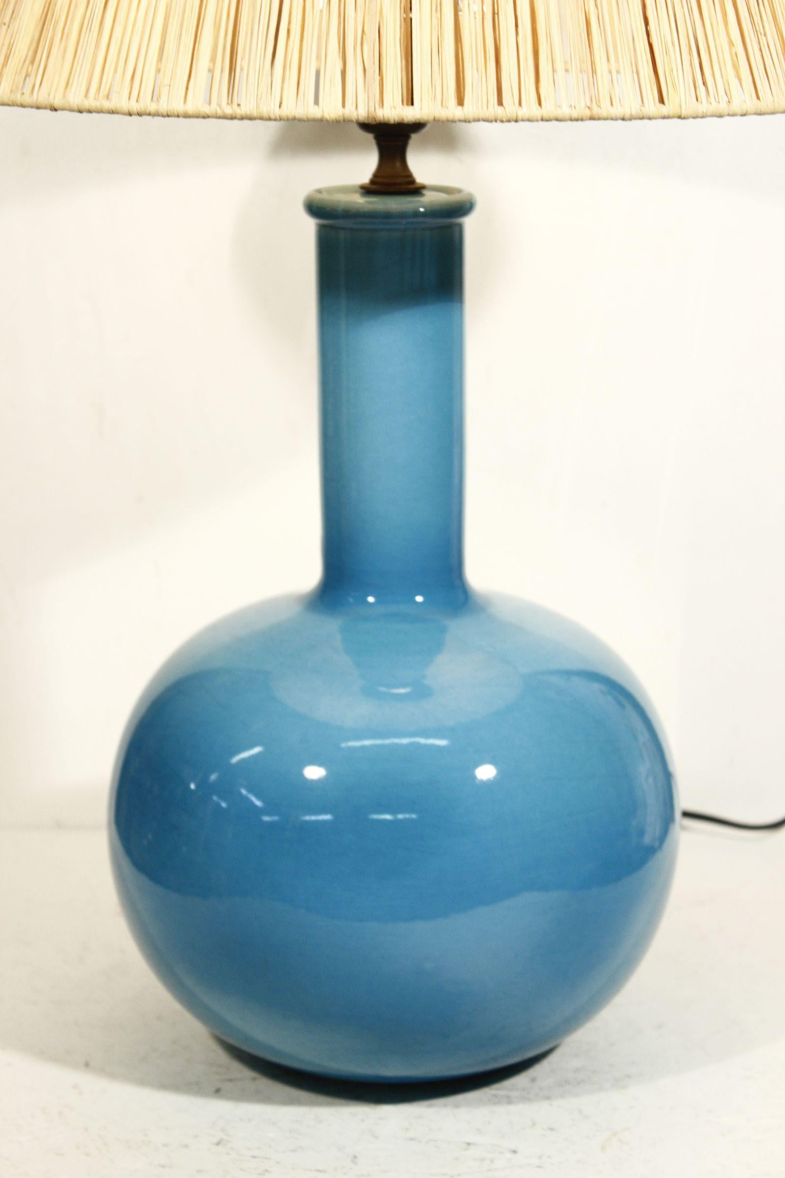 Cerulean blue crackle glaze ceramic lamp base by Alvino Bagni, Italy 1960s For Sale 4