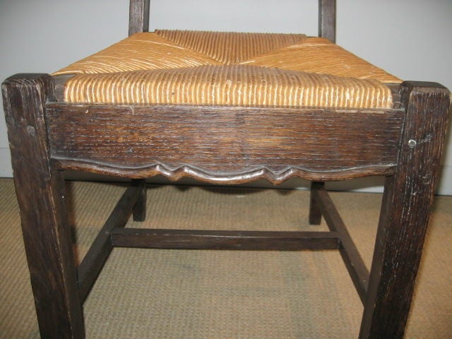 Sedie laterali con sedile in giunco in Oak Ceruse Attribuite a Maxime Old In condizioni buone in vendita a Dallas, TX