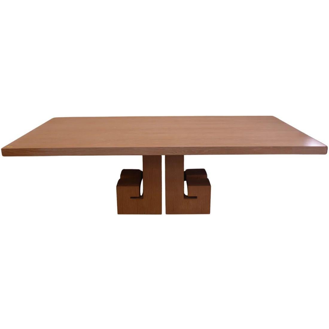 Table de salle à manger à base de clé grecque en chêne cérusé de style James Mont Bon état - En vente à Locust Valley, NY