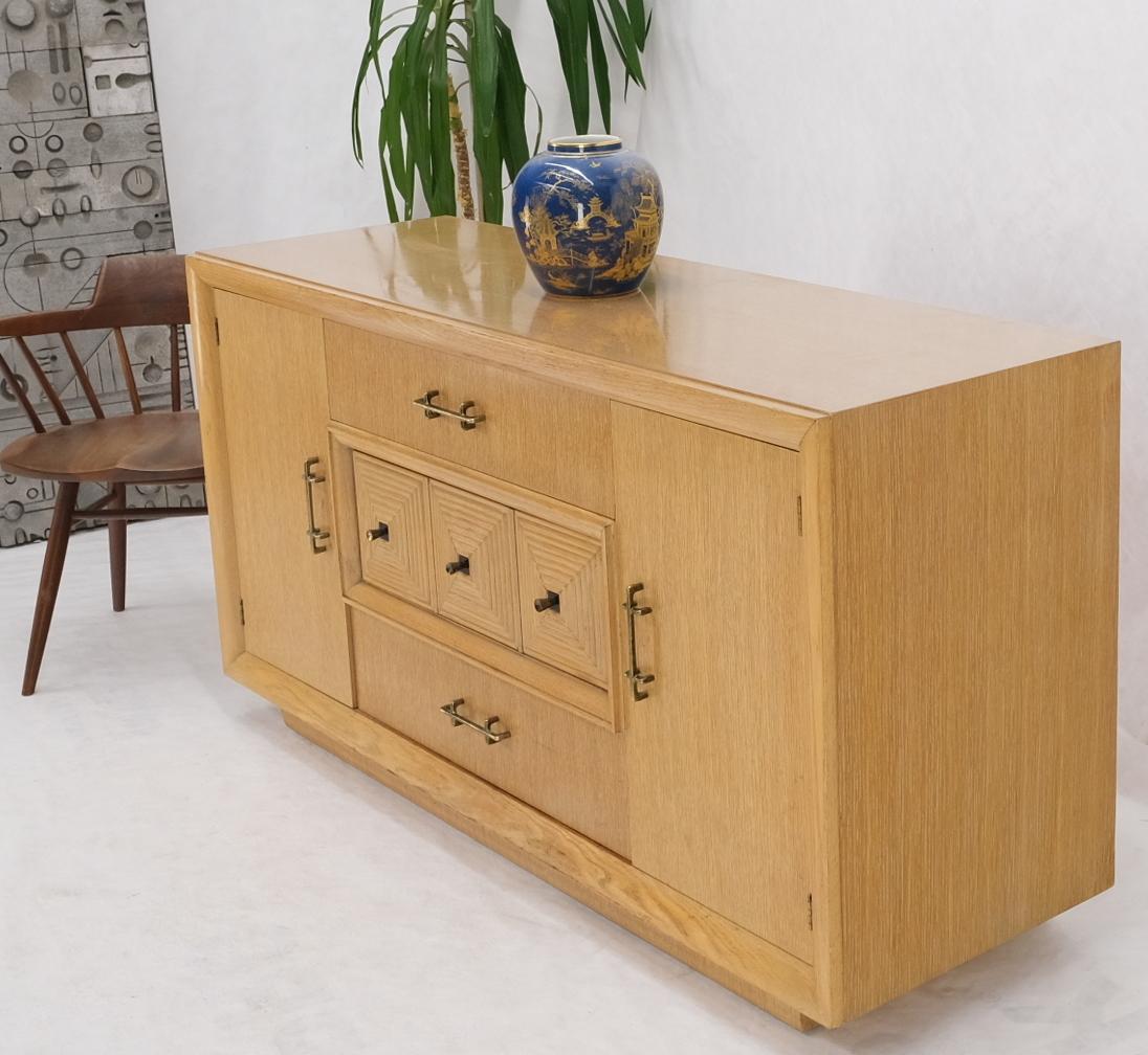 Cerused Oak Mid Century Credenza Sideboard Dresser Cabinet Buffet In Good Condition For Sale In Rockaway, NJ
