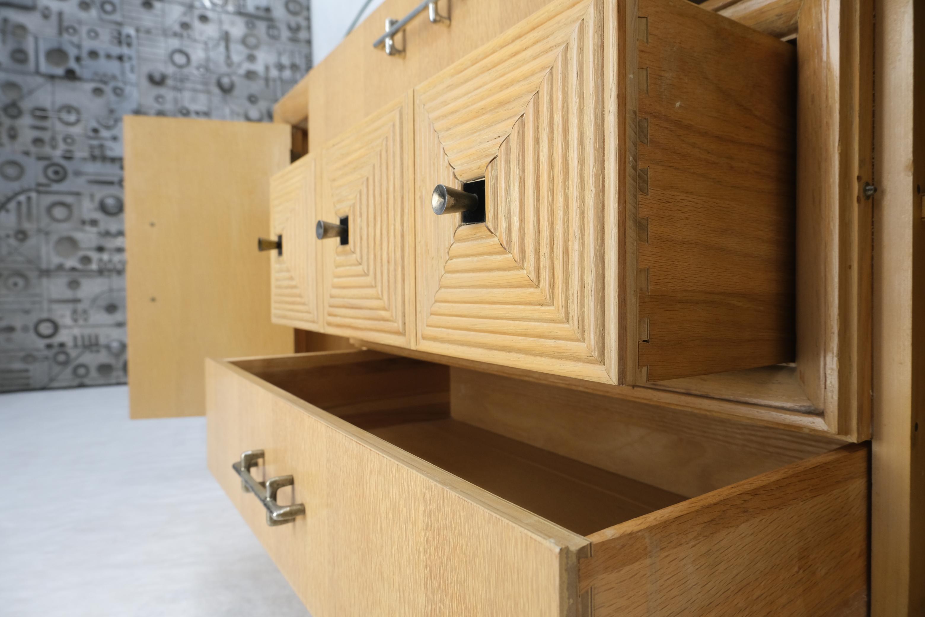 Cerused Oak Modern Credenza Dresser Cabinet 3 Drawer 2 Doors Compartments Mint For Sale 4