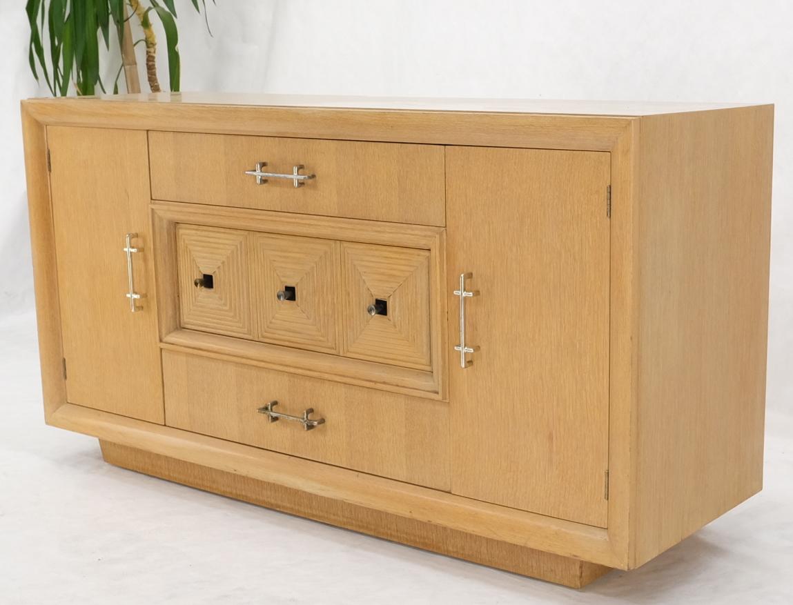 Cerused Oak Modern Credenza Dresser Cabinet 3 Drawer 2 Doors Compartments Mint In Good Condition For Sale In Rockaway, NJ