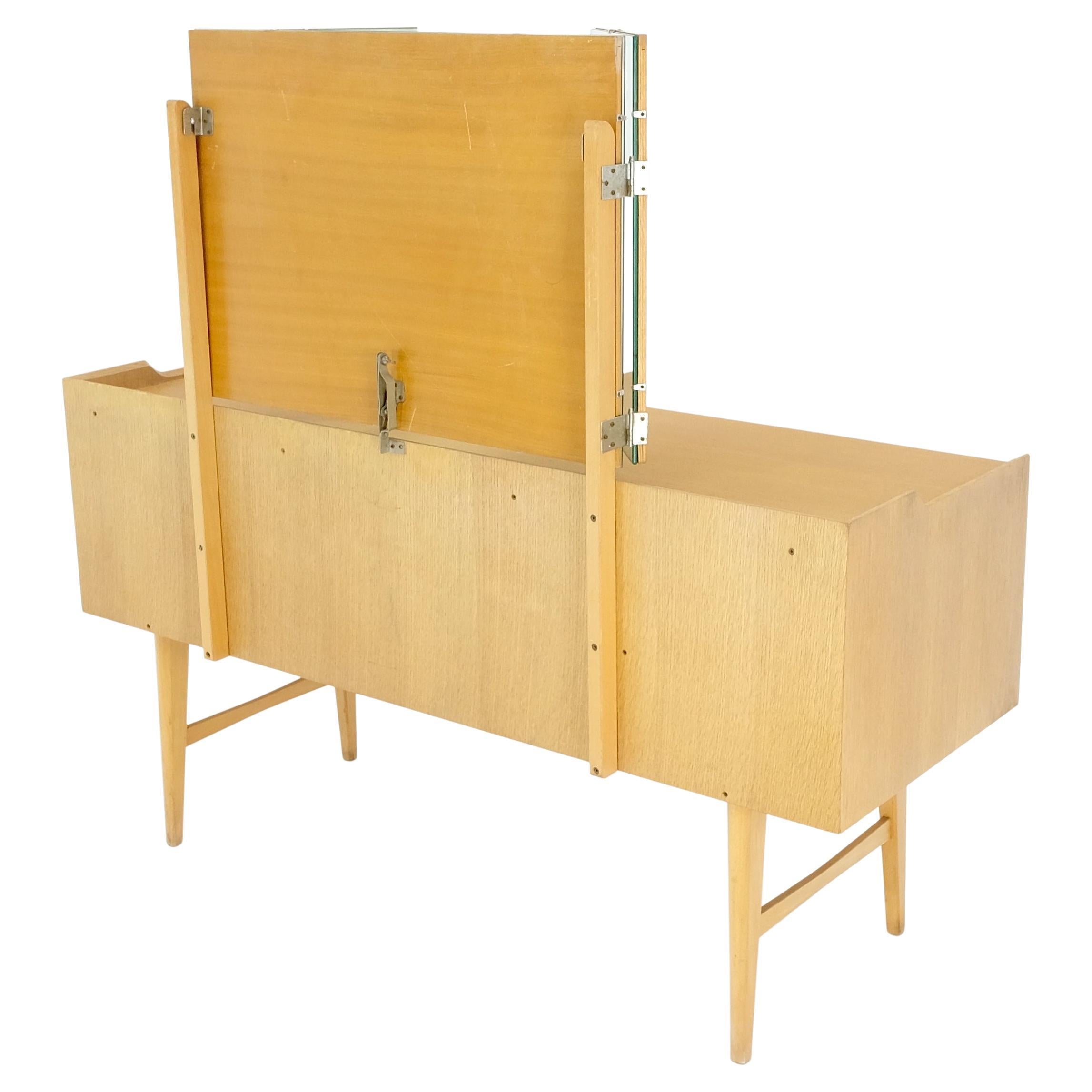 Cerused Oak Trip-Tic Adjustable Mirror Mid-Century Modern Dressing Table Vanity For Sale 3