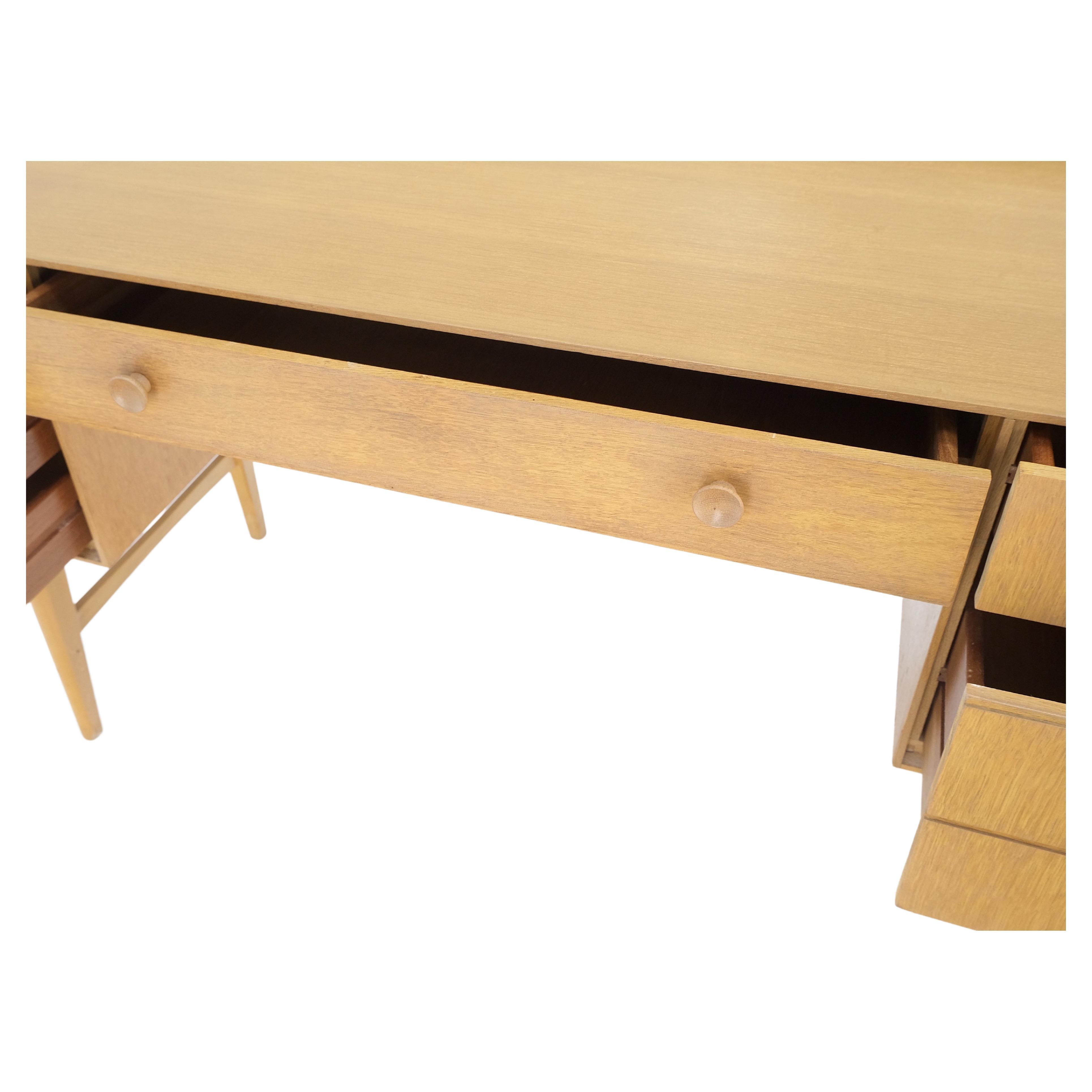 20th Century Cerused Oak Trip-Tic Adjustable Mirror Mid-Century Modern Dressing Table Vanity