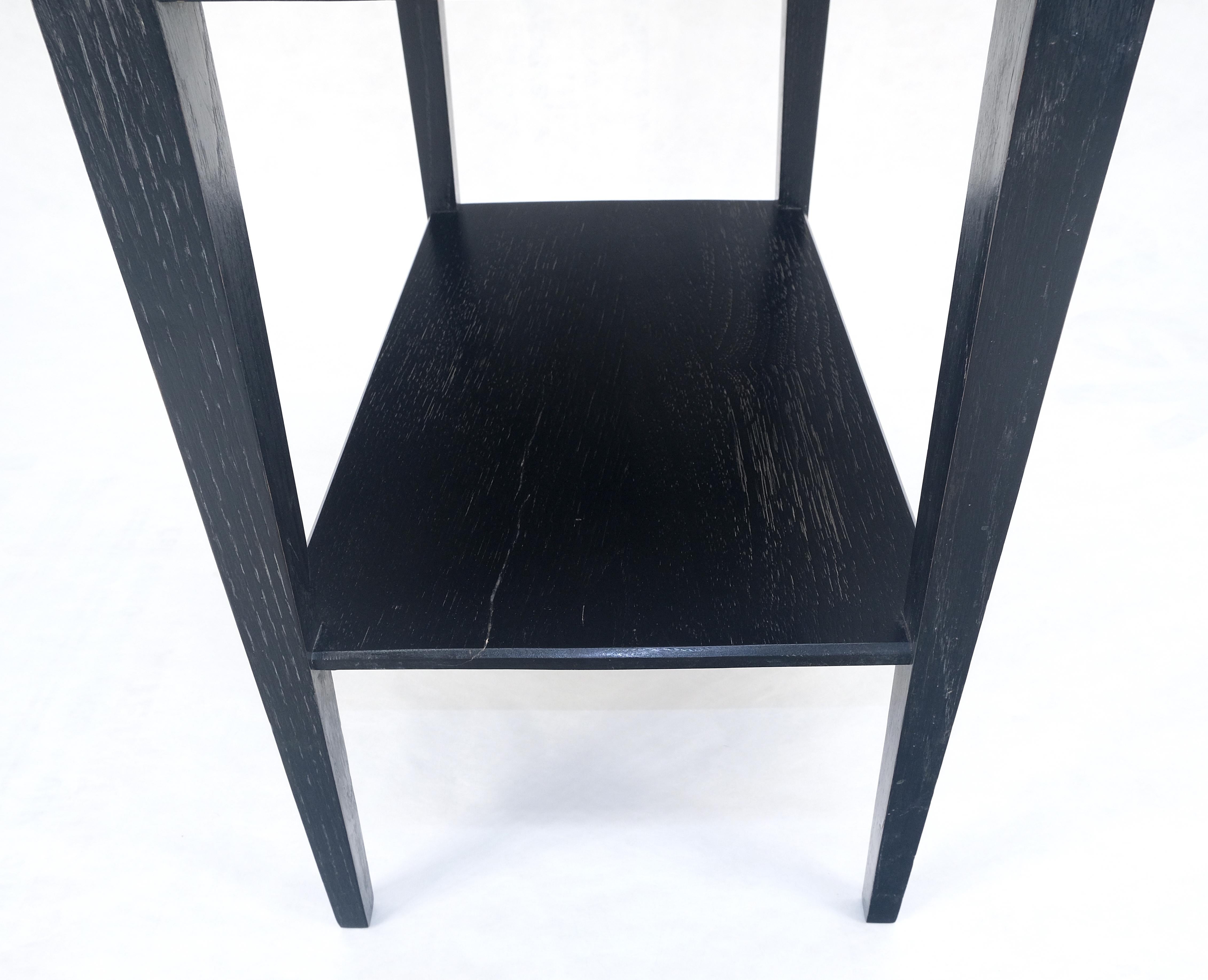 Américain Cerused Oak Two Tier Rectangle Side End Table Brown Saltman Attributed MINT en vente