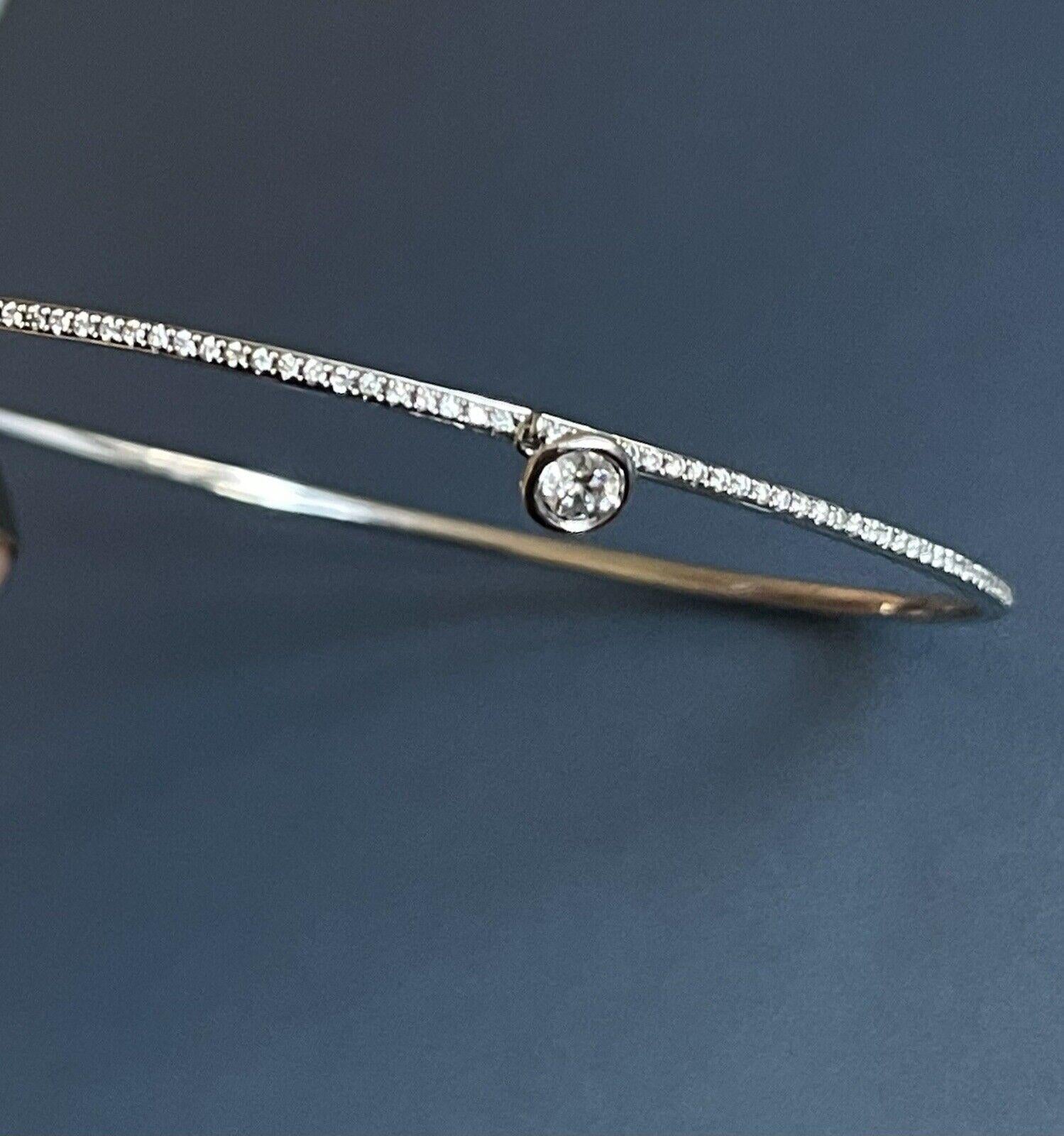 Cervin Blanc 18ct White Gold Diamond Bangle 1ct Solitaire Charm Slip On Skinny In New Condition For Sale In Ilford, GB