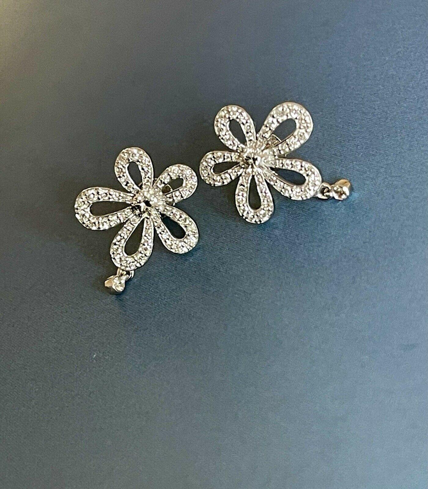 Women's Cervin Blanc 18ct White Gold Diamond Earrings 0.64ct Plumeria Flower Solitaire For Sale