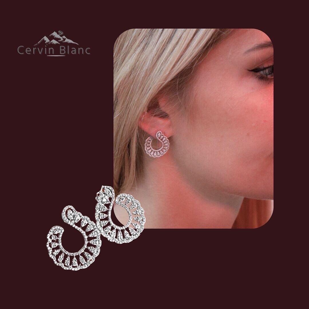 Cervin Blanc 18ct White Gold Diamond Earrings 1ct Front To Back One Carat Video For Sale 1