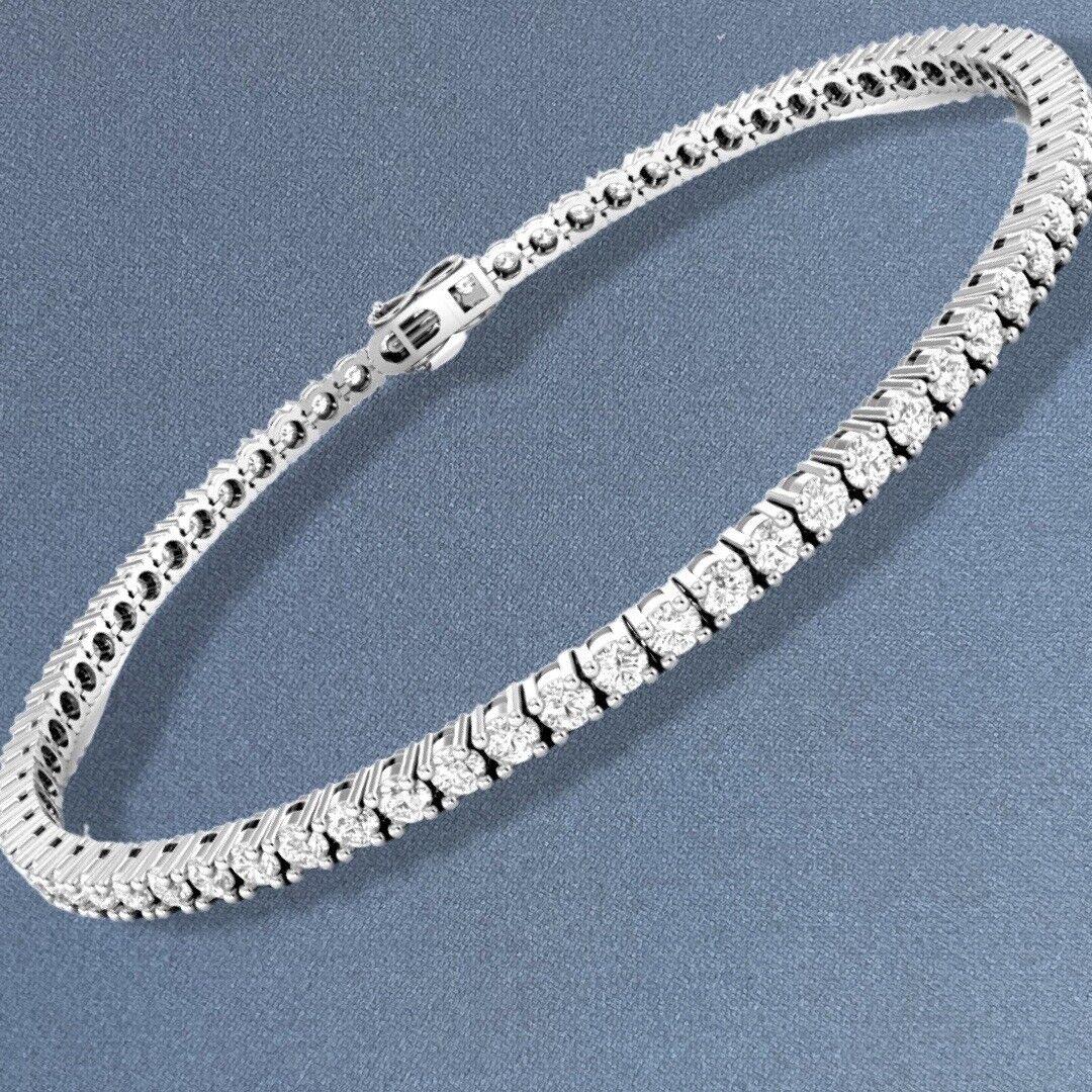 Swiss luxury brand 18ct Gold and Diamond tennis bracelet on outlet price only with us.
Classic and dazzling meets high jewellery.

A whopping 3.6carat (just under 4 carat) sparking diamonds set in classic tennis bracelet. A piece that simply never