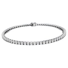 Cervin Blanc Bracelet de tennis en or blanc 18ct avec diamants 3.6ct 7.5 inch long 10g